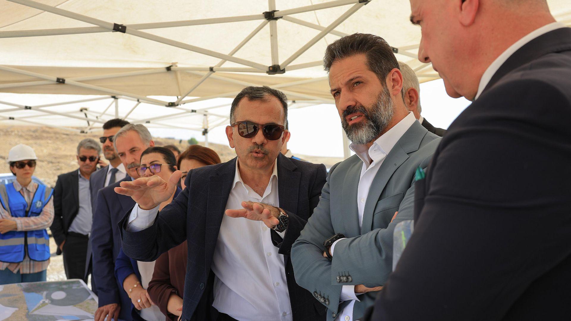 قوباد تاڵەبانی: جێبەجێکردنی پڕۆژە گەشتیارییەکانی سەرچنار لە ئەولەوییەتی کارەکانی حکومەتە