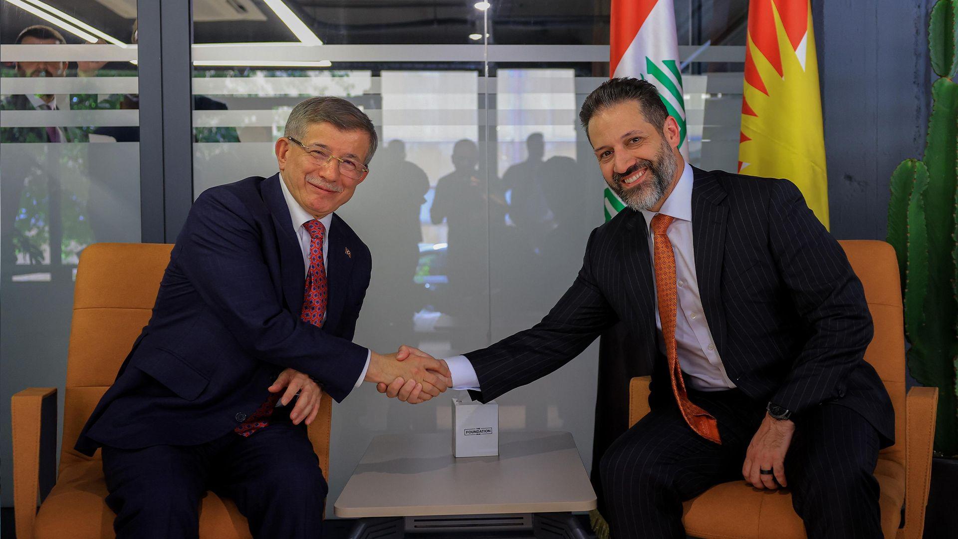 قوباد تاڵەبانی لەگەڵ ئەحمەد داودئۆغڵوو کۆبووەوە