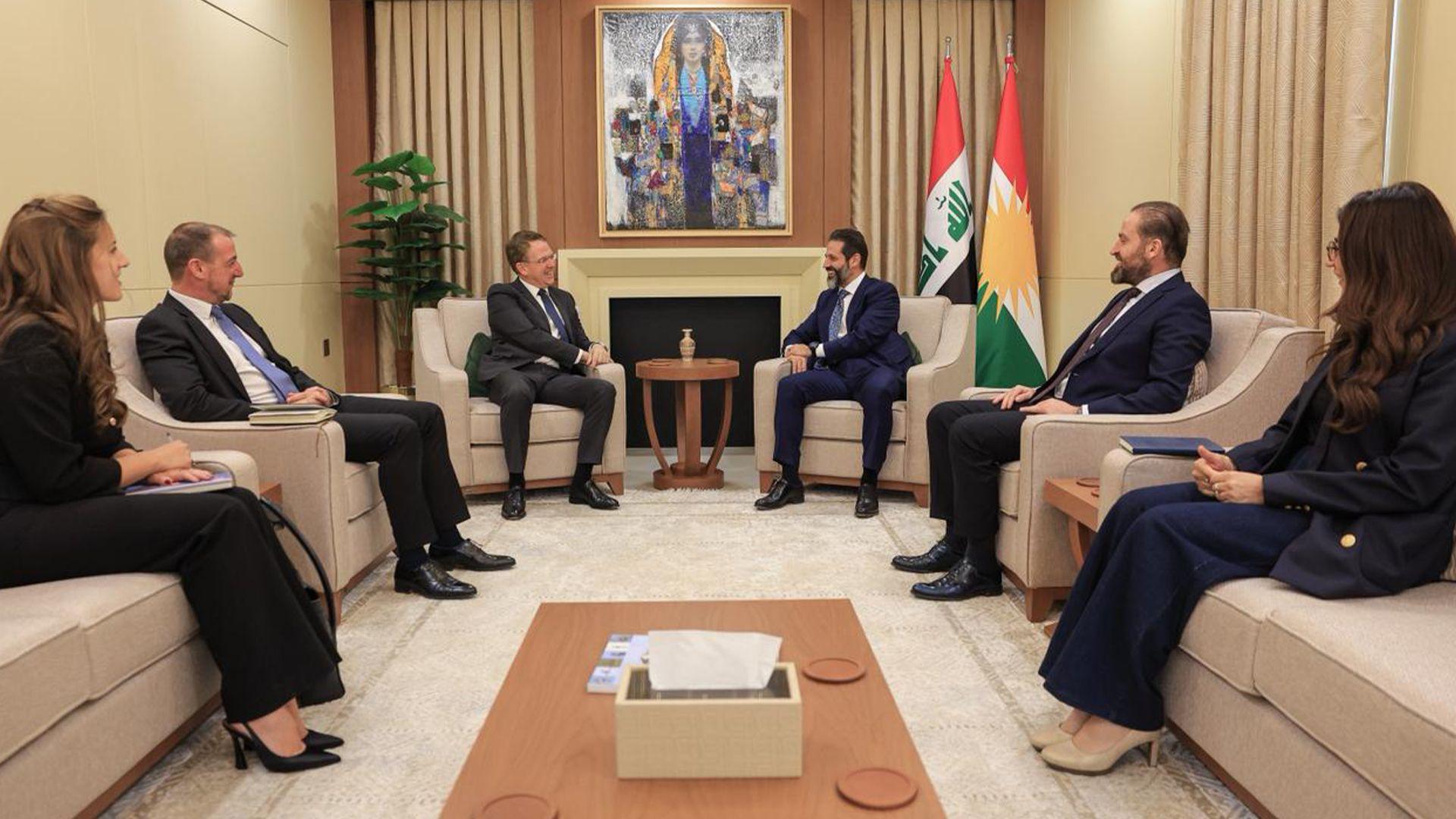 قوباد تاڵەبانی لەگەڵ باڵیۆزەکانی بەریتانیا و فەرەنسا کۆبووەوە