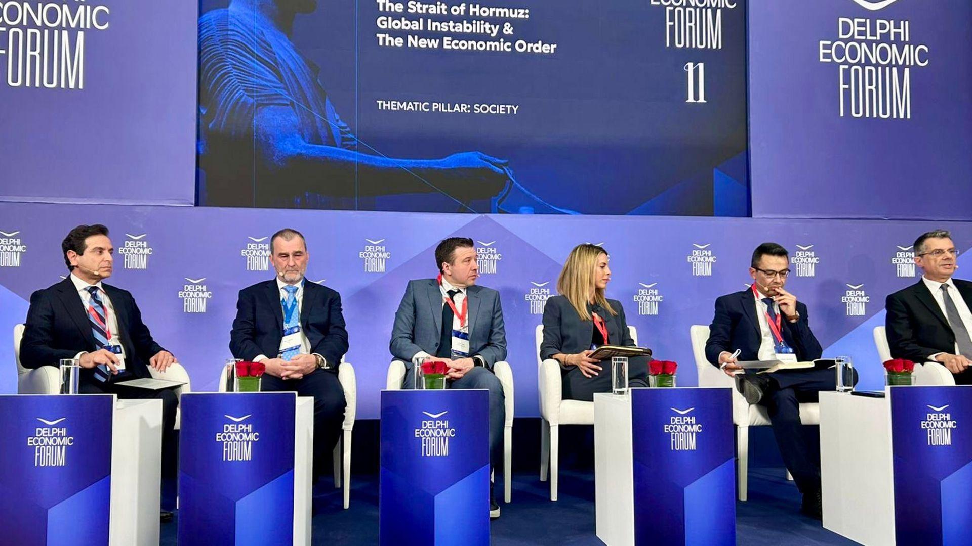 راوێژکاری باڵای قوباد تاڵەبانی: داخستنی گەروی هورمز زیانی زۆر بە ئابوری وڵاتانی هەناردەکاری وزە دەگەیەنێت