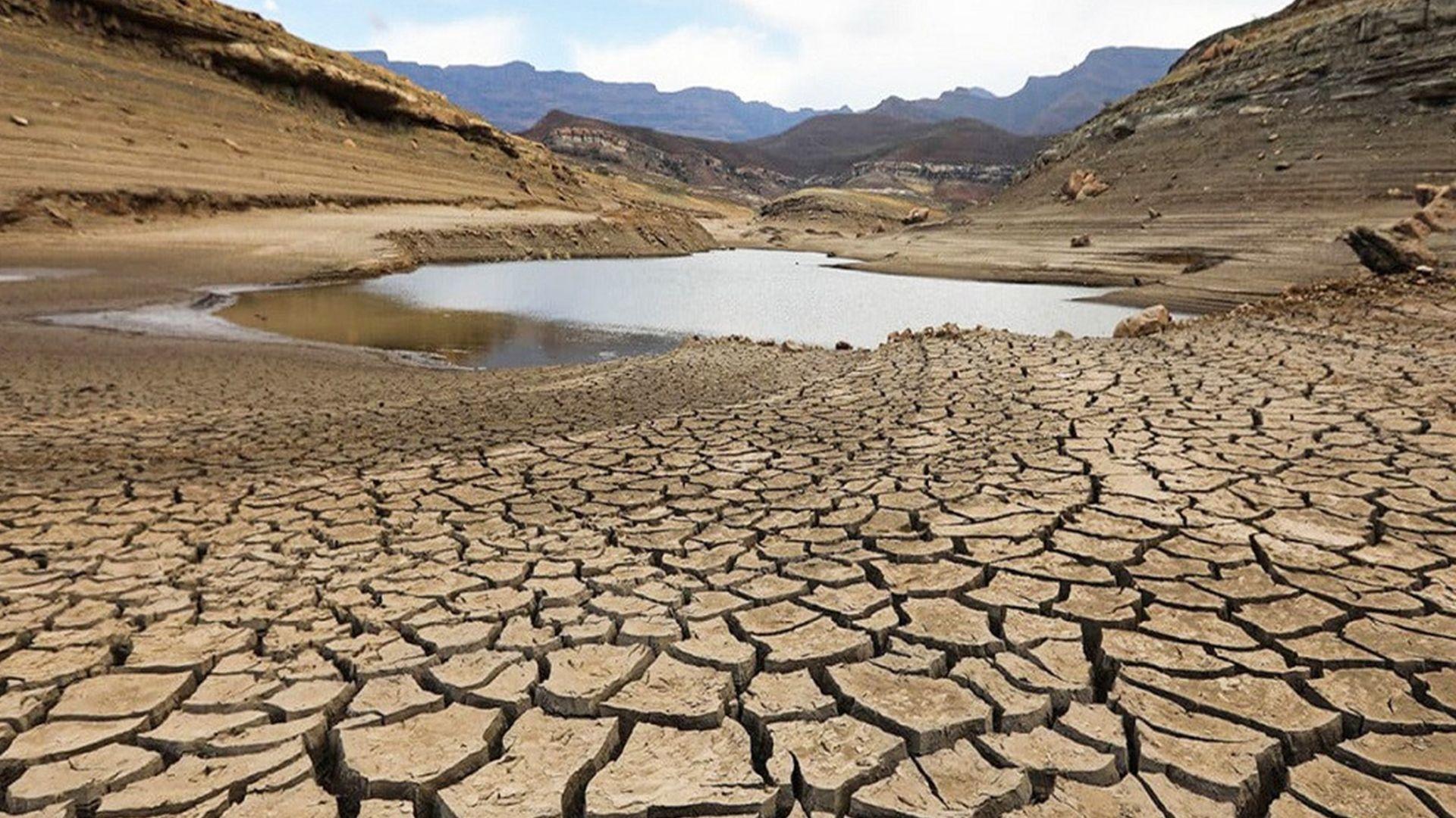 قەیرانی وشكەساڵیی و بێ ئاویی لە ئێران گەیشتووەتە ئاستێكی مەترسیدار