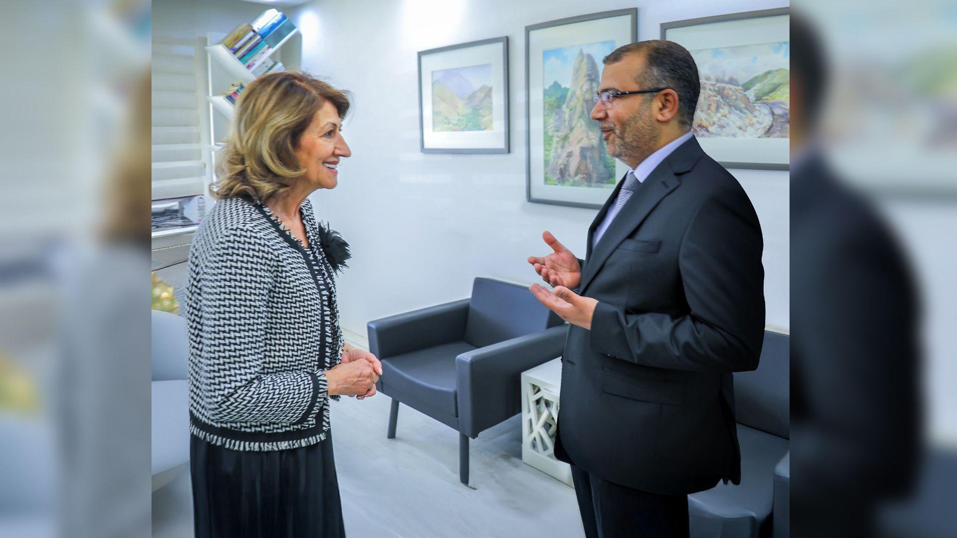 خانمی یەکەم عیراق: لە پرۆسەی گەڕان و هەڵکەندن بۆ گۆڕە بۆ کۆمەڵەکان بەردەوام دەبین