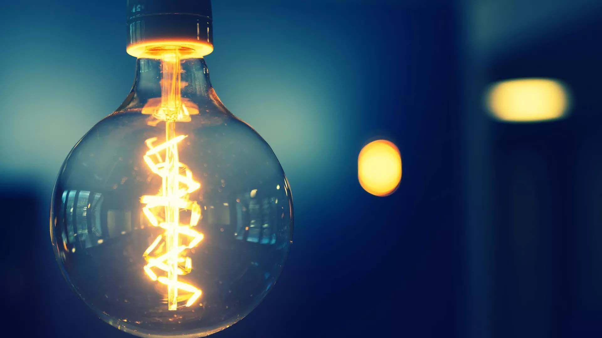 لە روسیا ماددەیەك پەرەیپێدراوە كە دەبێتە جێگرەوەی كارەبا بۆ پێدانی رووناكی