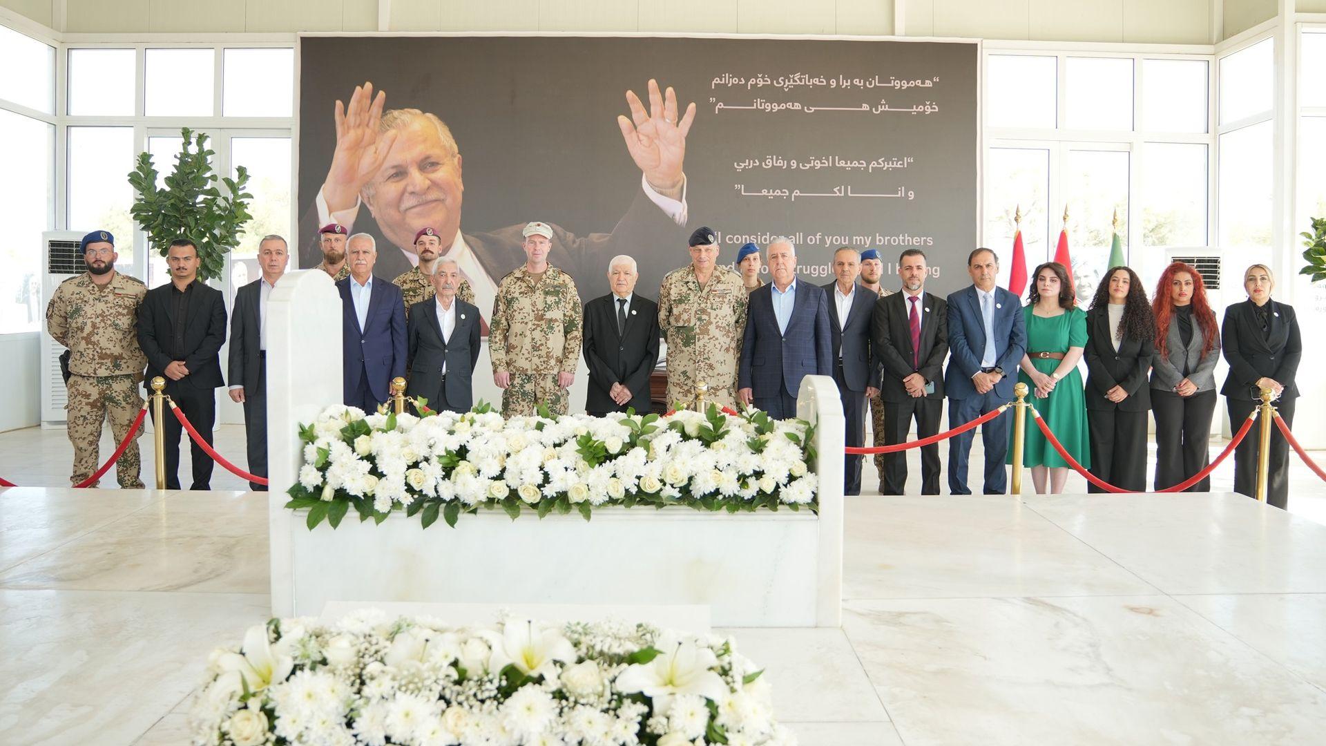 هێزەکانی ئەڵمانیا لە هەرێمی کوردستان سەردانی مەزاری سەرۆک مام جەلال دەکەن