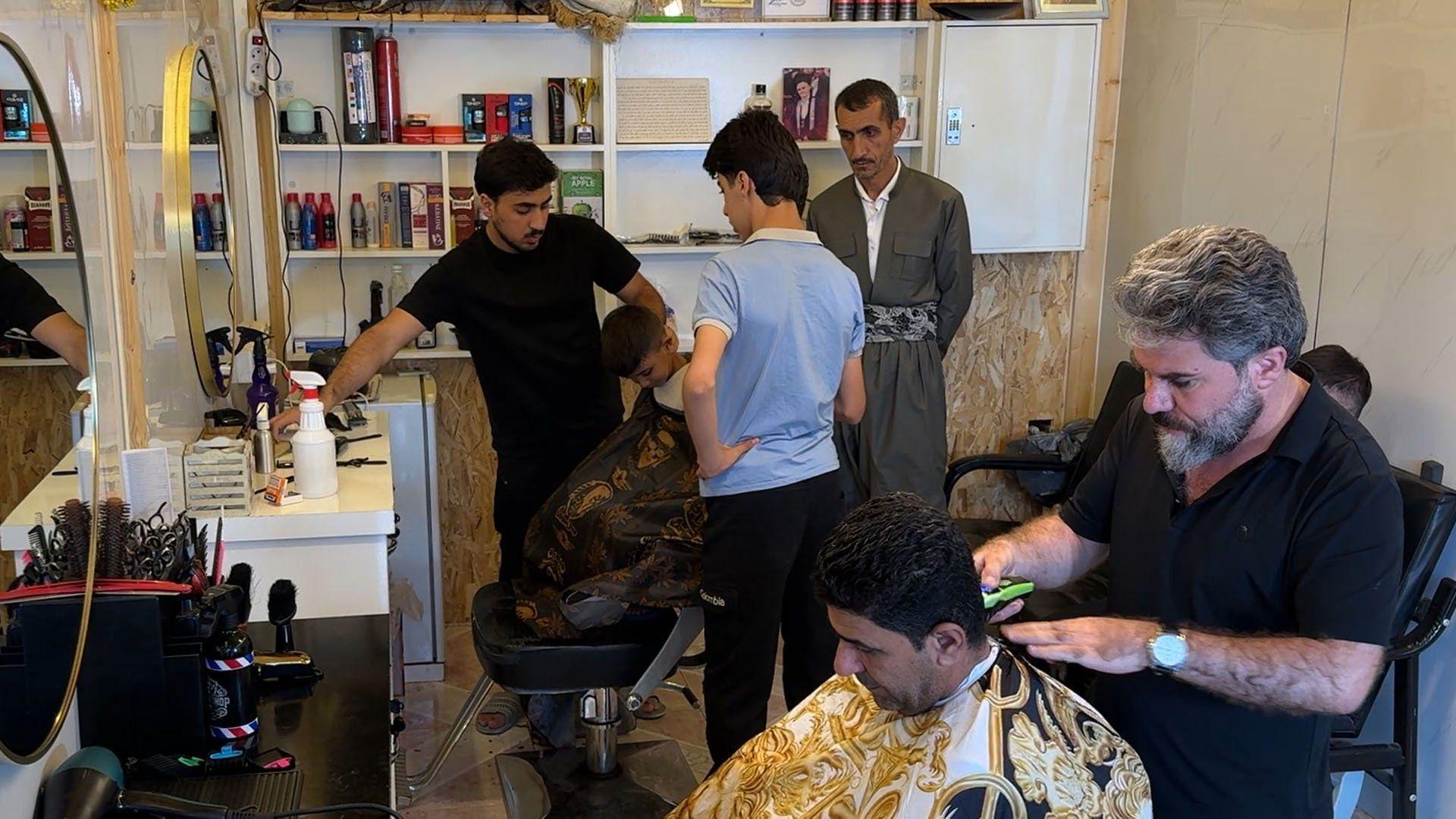 لە سلێمانی کاتی کاری سەرتاشخانەکان وەک خۆی دەمێنێتەوە و رۆژێک دەکرێتە پشوو