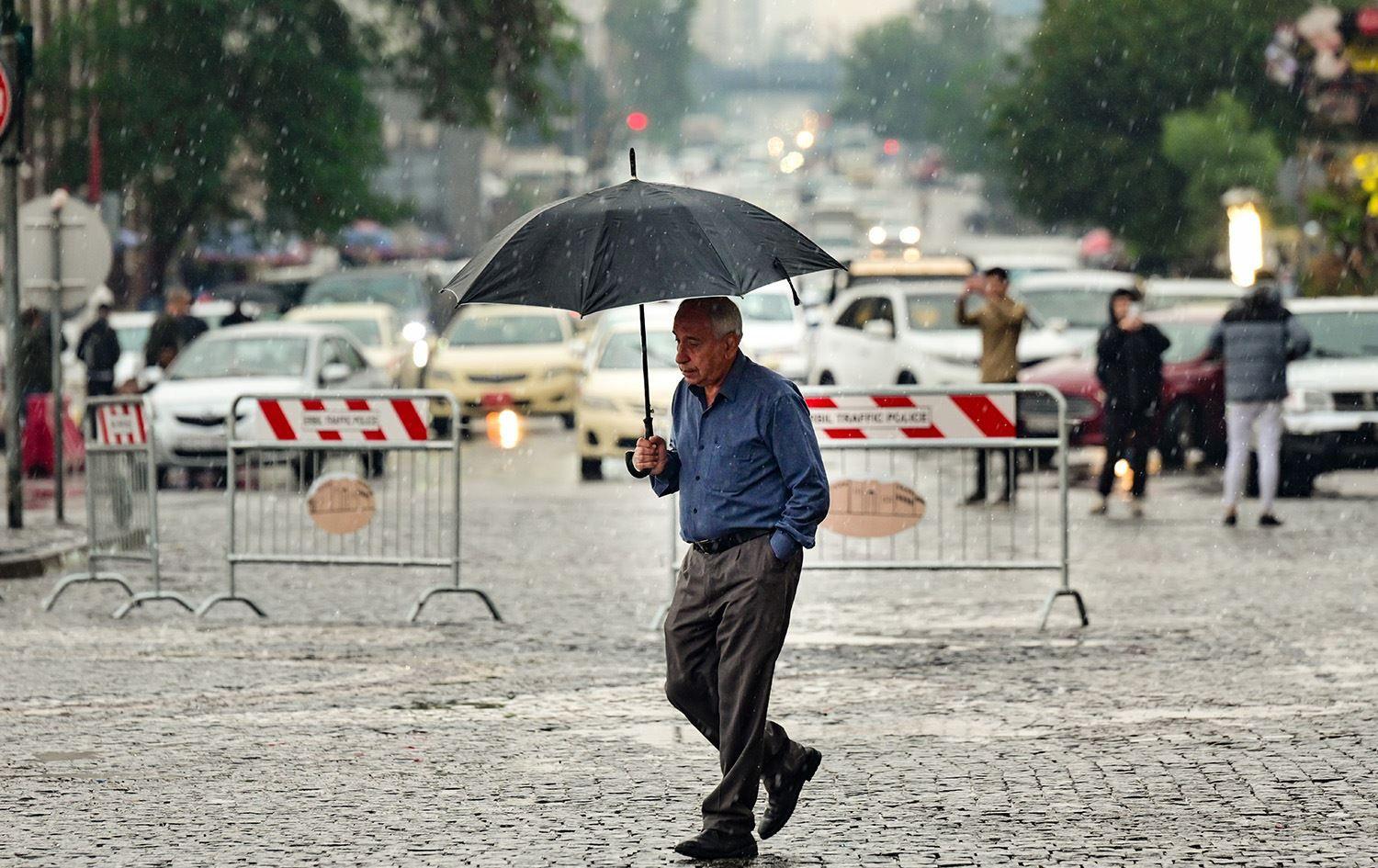 كەشناسی هەرێم: لە دوانیوەڕۆوە بارانبارین دەستپێدەكات و لە شەودا رێژەی بارانبارین زیاد دەكات 