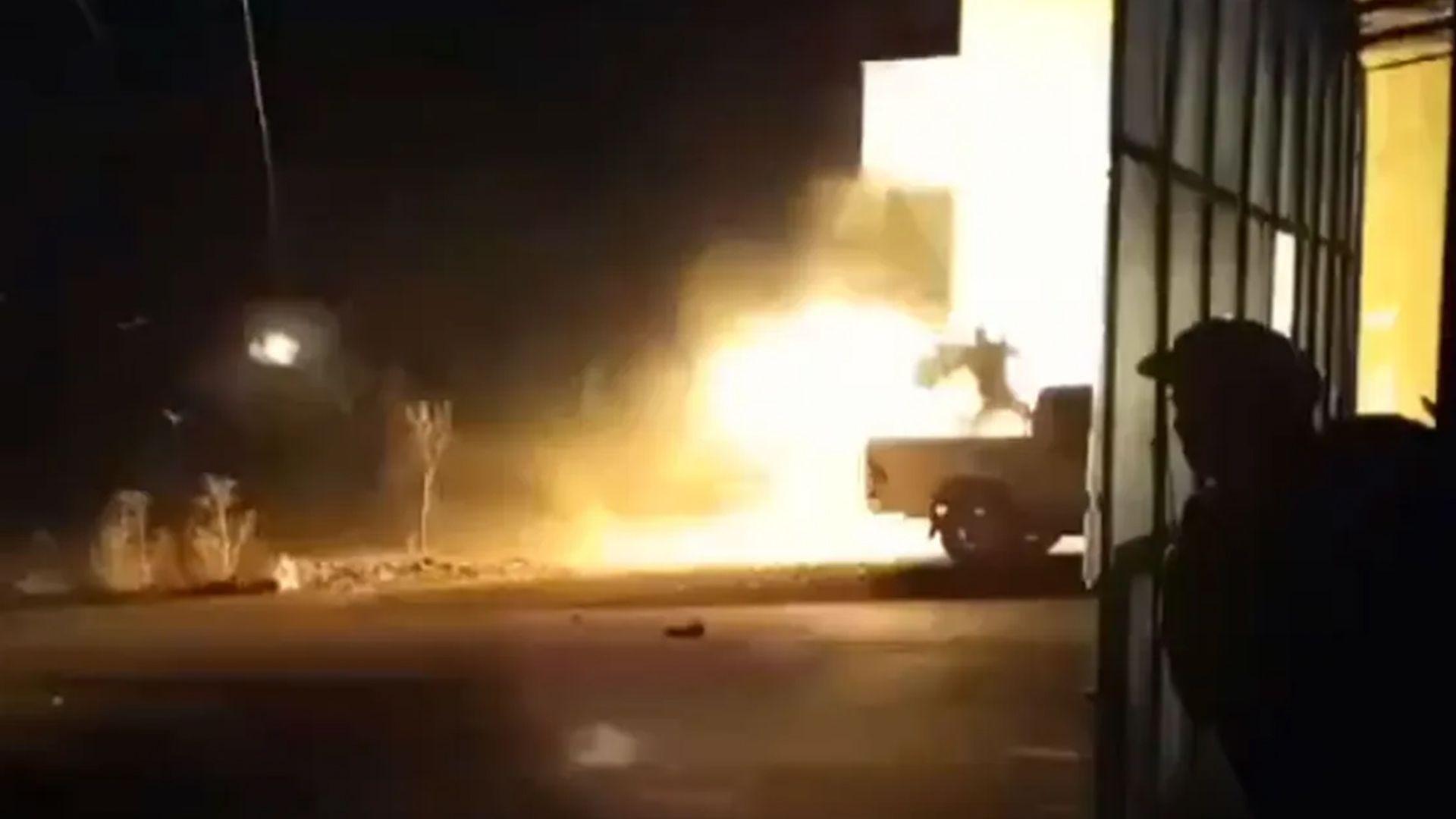 لە سوەیدا پێكدادان لە نێوان هێزەكانی ئاسایشی ناوخۆ و گروپە چەكدارەكان دەستیپێكردەوە