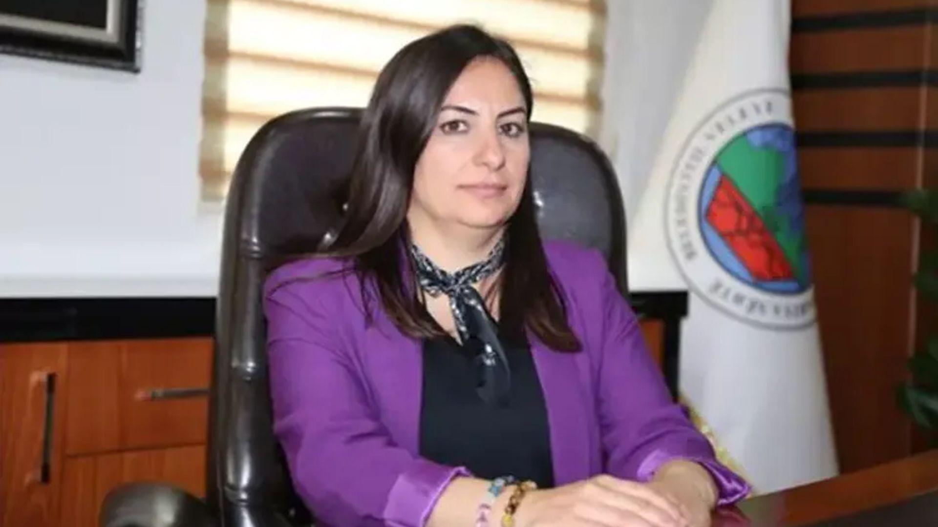 دادگای توركیا سزای زیاتر لە شەش ساڵ زیندانیی بەسەر هاوسەرۆكی شارەوانی سێرتدا سەپاند