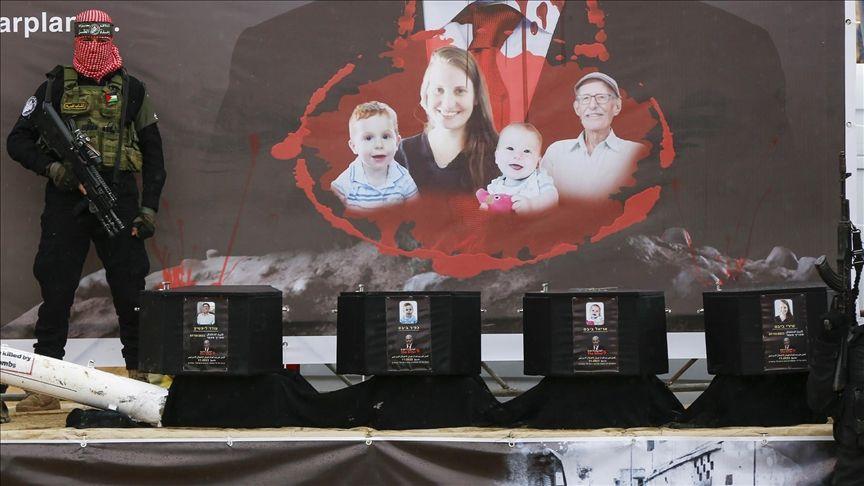 عائلة بيباس ترد على نتنياهو: الرفات التي اعادتها حماس تعود للرهينة شيري بيباس