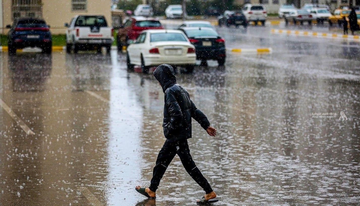 طقس العراق.. أمطار رعدية متوسطة الشدة وضباب وانخفاض درجات الحرارة