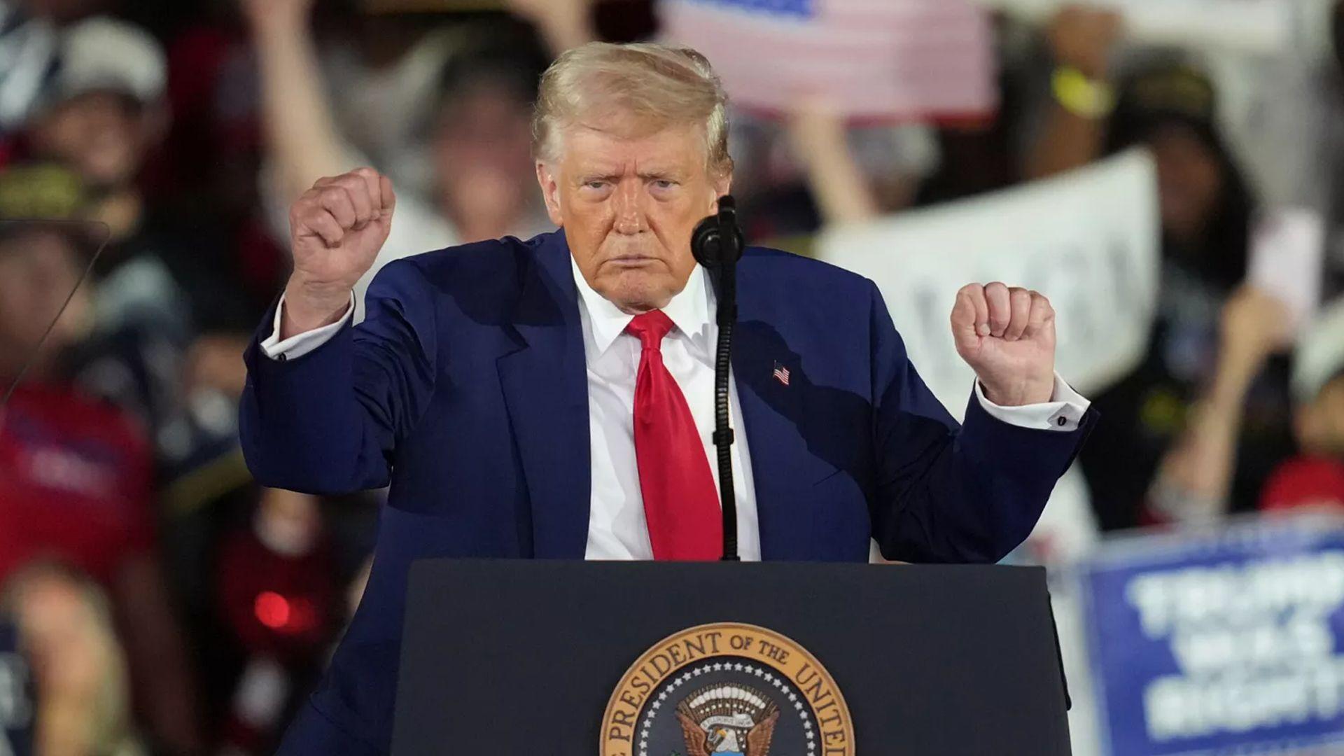 ترەمپ: ئەگەر ئێران نەوەستێت هێرشی دەکەینەوە سەر