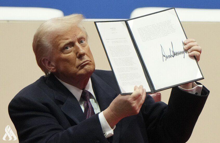 ترامب يمنع احدى وكالات الانباء من دخول البيت الابيض  لرفضها استخدام تسمية " خليج أمريكا"