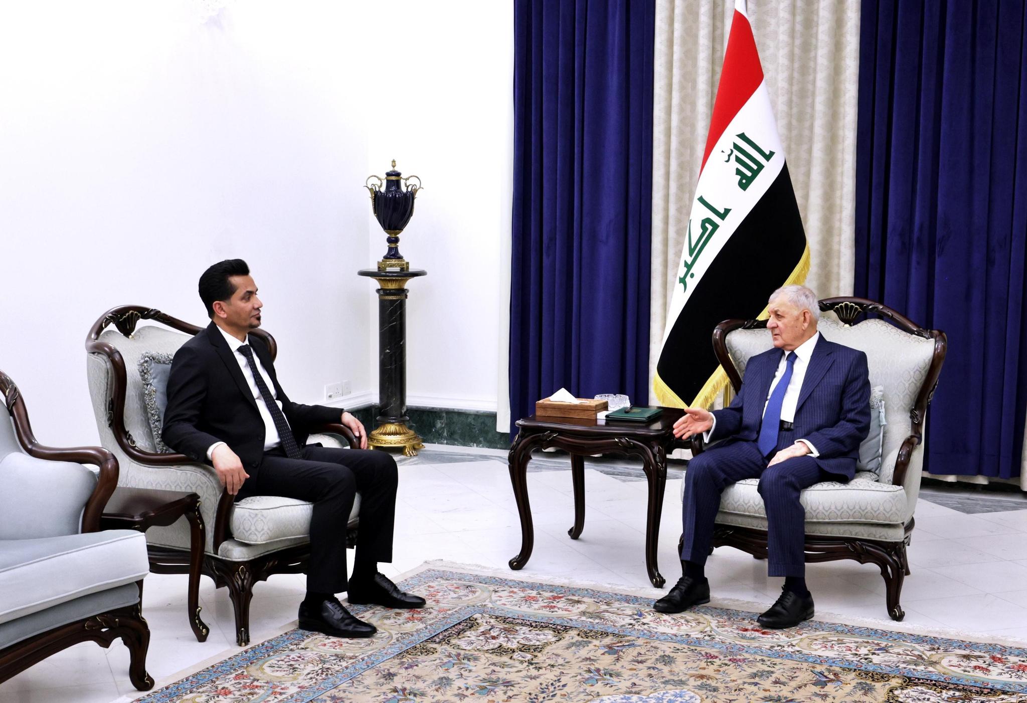 رئيس الجمهورية: يجب الاستفادة من الخبرات الدولية الرصينة بقطاع النقل