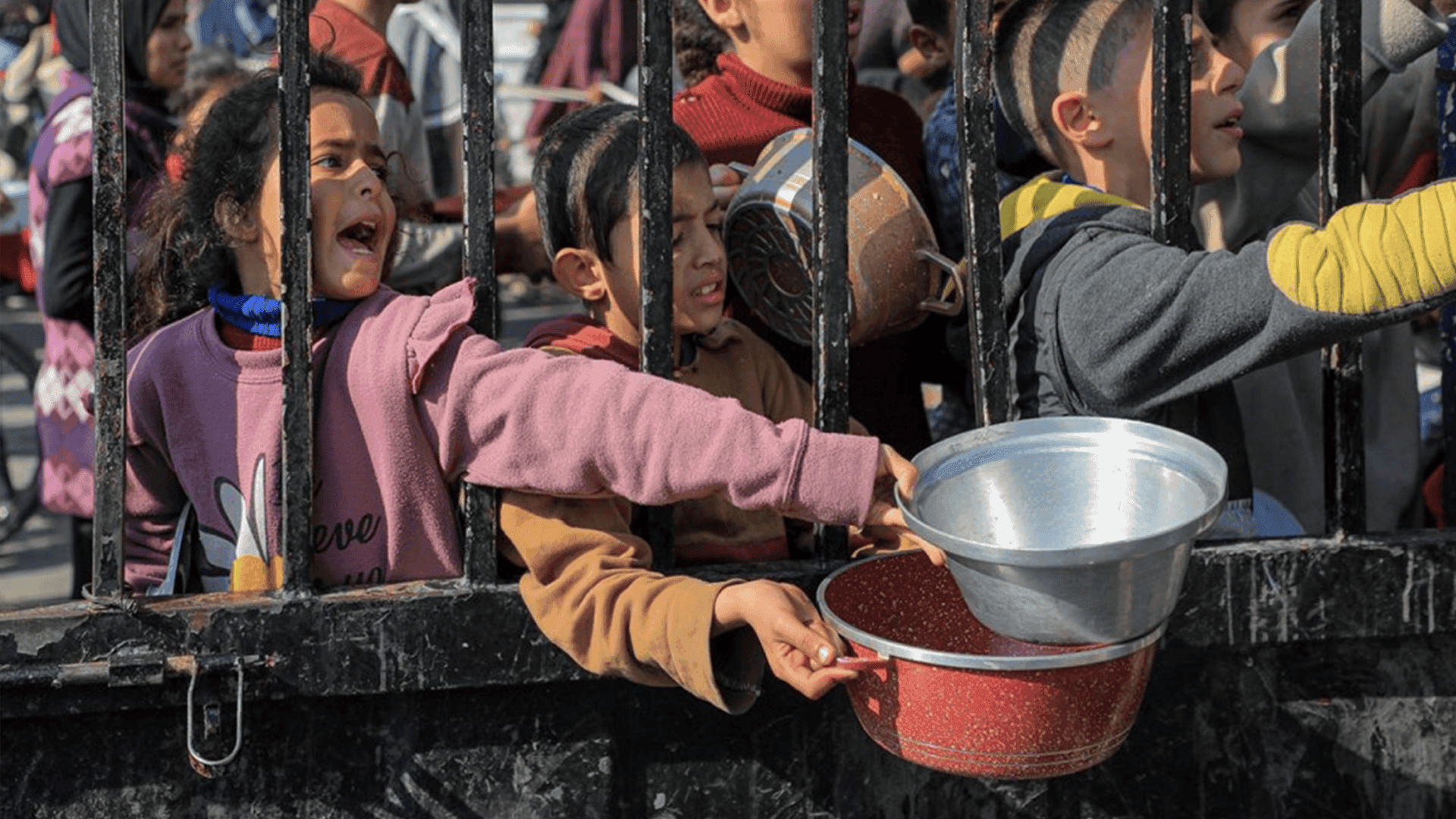 بەریتانیا منداڵانی نەخۆش و بەدخۆراک لە غەززەوە دەگوازێتەوە