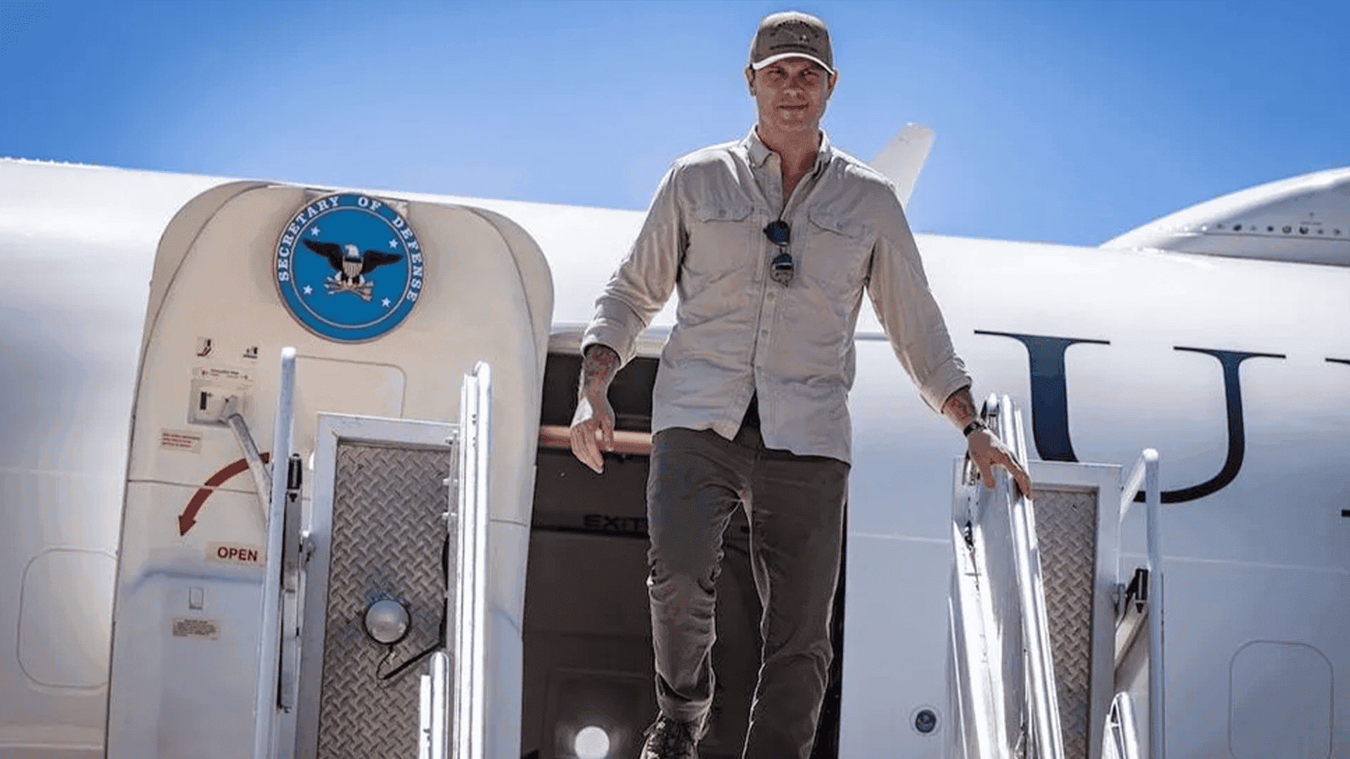 جارێکیتر وەزیری بەرگری ئەمریکا بووەتەوە جێگەی سەرنج