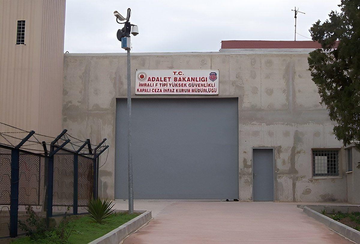 تورکیا: دەم پارتی دەتوانێت سەردانی ئۆجەلان بکات