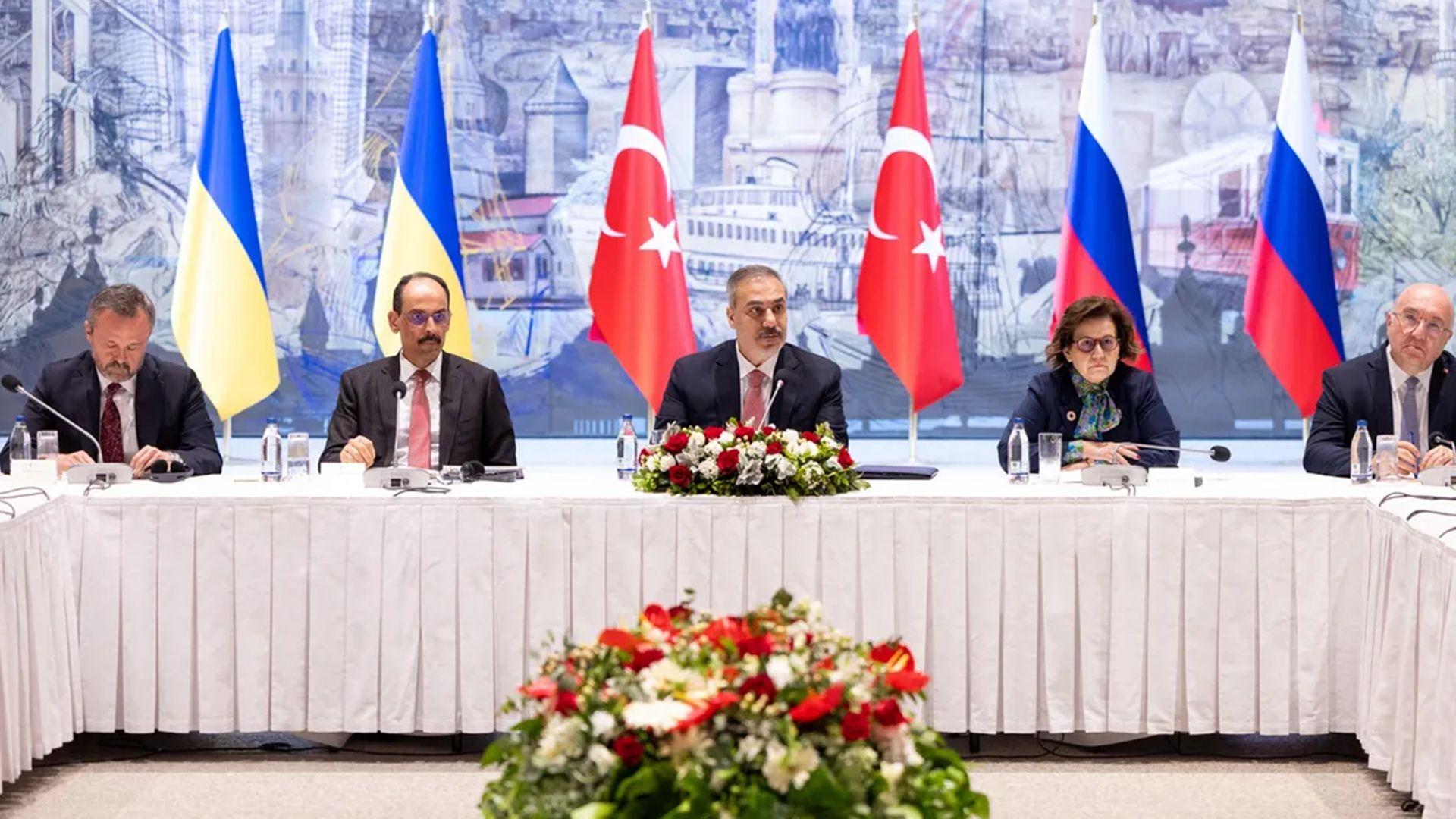 دانوستانەكانی روسیا و ئۆكراین لە ئیستەنبوڵ بەڕێوەچوو