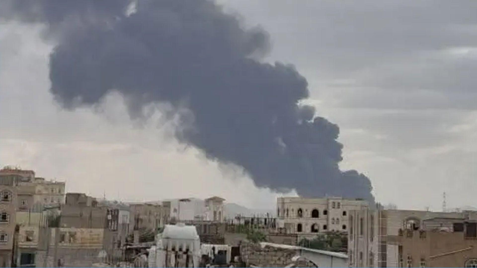 ئیسرائیل هێرشە ئاسمانییەکانی بۆ سەر فرۆکەخانەی سەنعا لە یەمەن دەستپێکرد