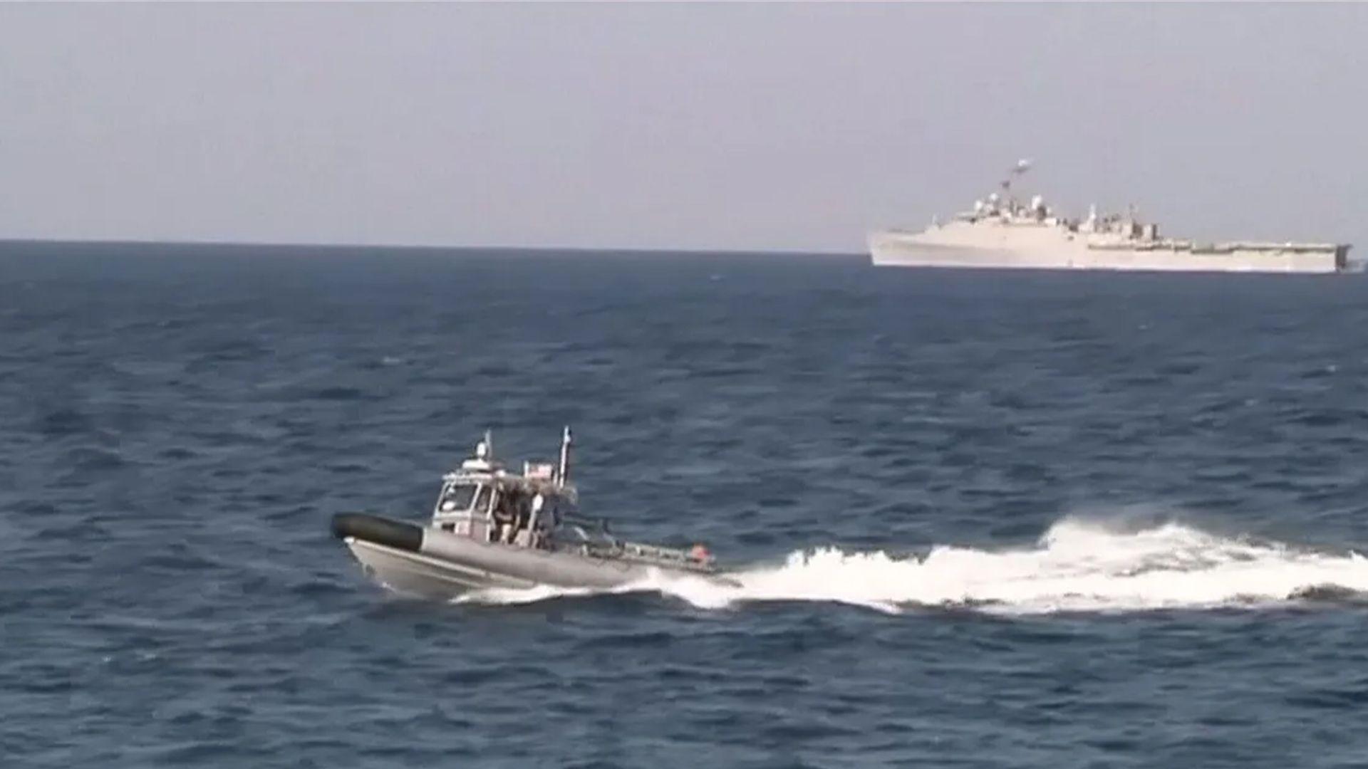 سوپای پاسداران مانۆڕی كۆنترۆڵی زیرەكیی لە گەروی هورمز دەستپێكرد