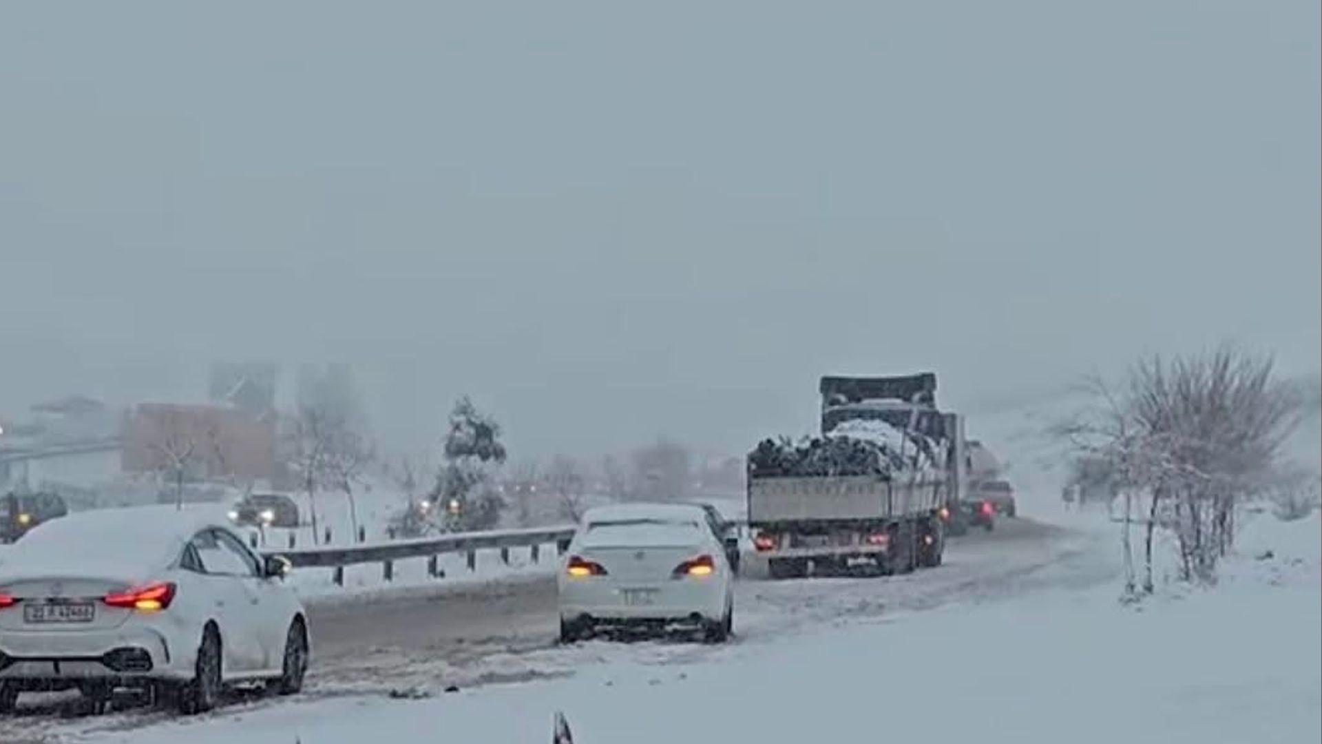 هاتوچۆی زۆربەی ناوچەکانی هەرێم ئاگاداری شۆفێران دەکەنەوە
