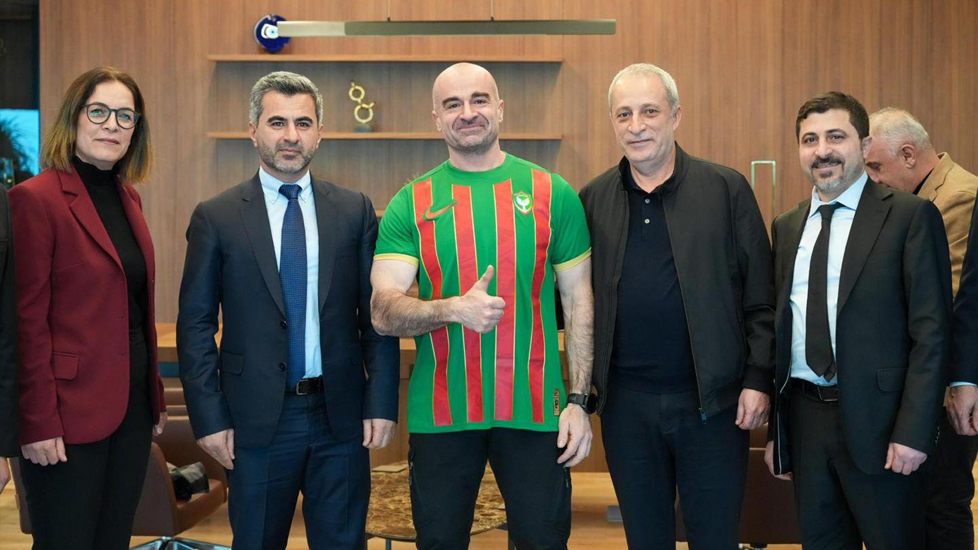 سەرۆکی یەکێتی پێشوازی لە دەستەی بەڕێوەبەرایەتی یانەی وەرزشی ئامەد سپۆر کرد