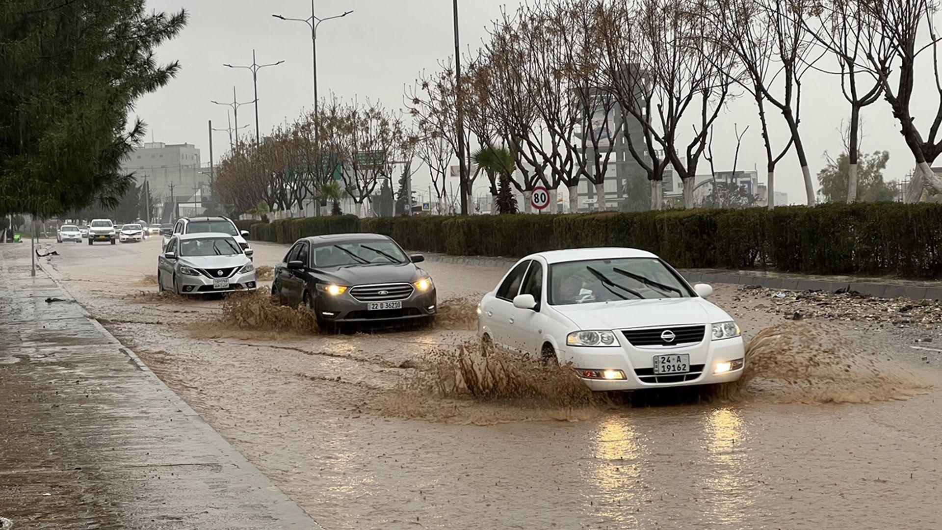 بەرگری شارستانی هەرێم: سەرجەم تیمەكان خراونەتە حاڵەتی ئامادەباشییەوە