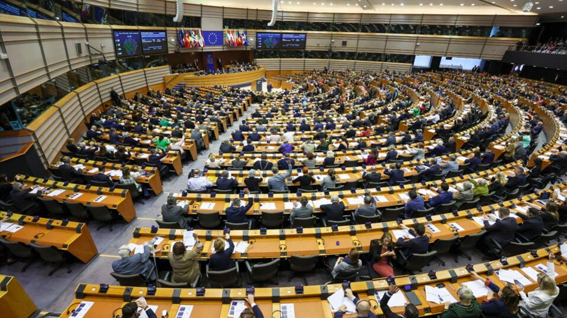 ئەوروپا سەبارەت بە دانانی قەیوم هۆشداریی دەداتە توركیا