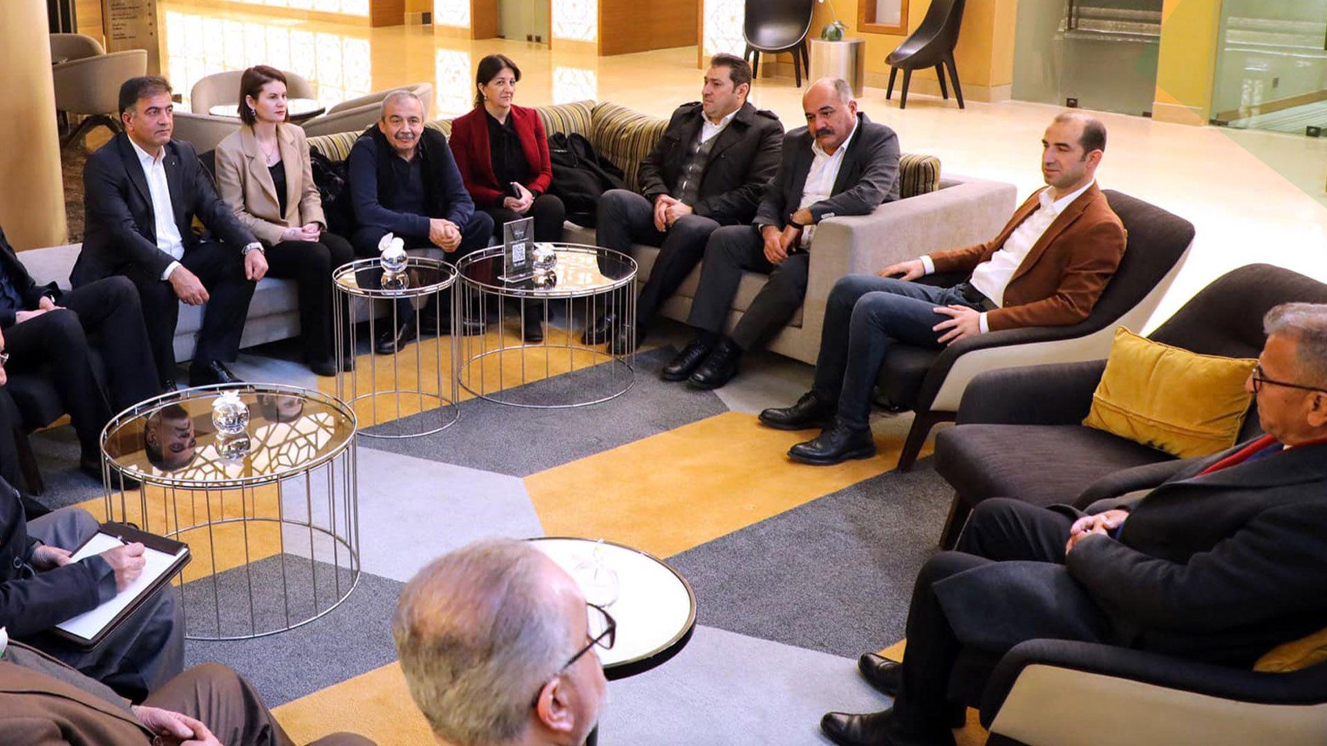 وەفدی ئیمڕ‌‌اڵی بۆ گفتوگۆكردن لەسەر پرۆسەی ئاشتی لە توركیا گەیشتە سلێمانی