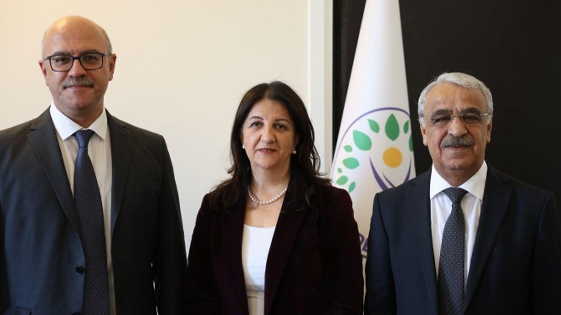 سبەینێ‌ وەفدی دەم پارتی سەردانی ئیمراڵی دەكات و لەگەڵ ئۆجەلان كۆدەبێتەوە