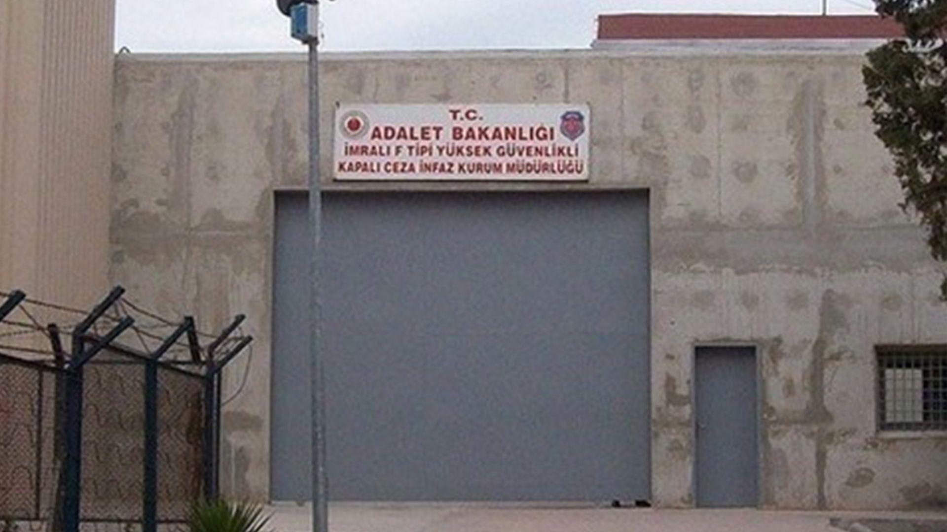 وەفدی ئیمراڵی دەمپارتی لەگەڵ ئۆجەلان كۆبوویەوە