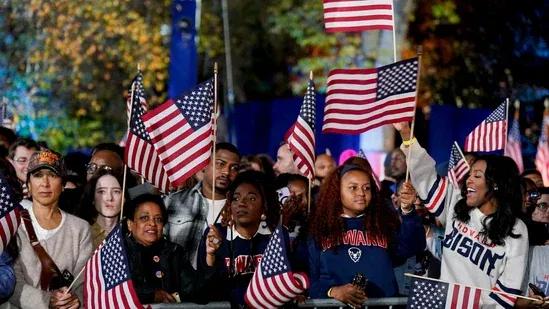 كۆمارییەكانی ئەمریكا ٢١٨ كورسی ئەنجومەنی نوێنەرانی بەدەستهێنا