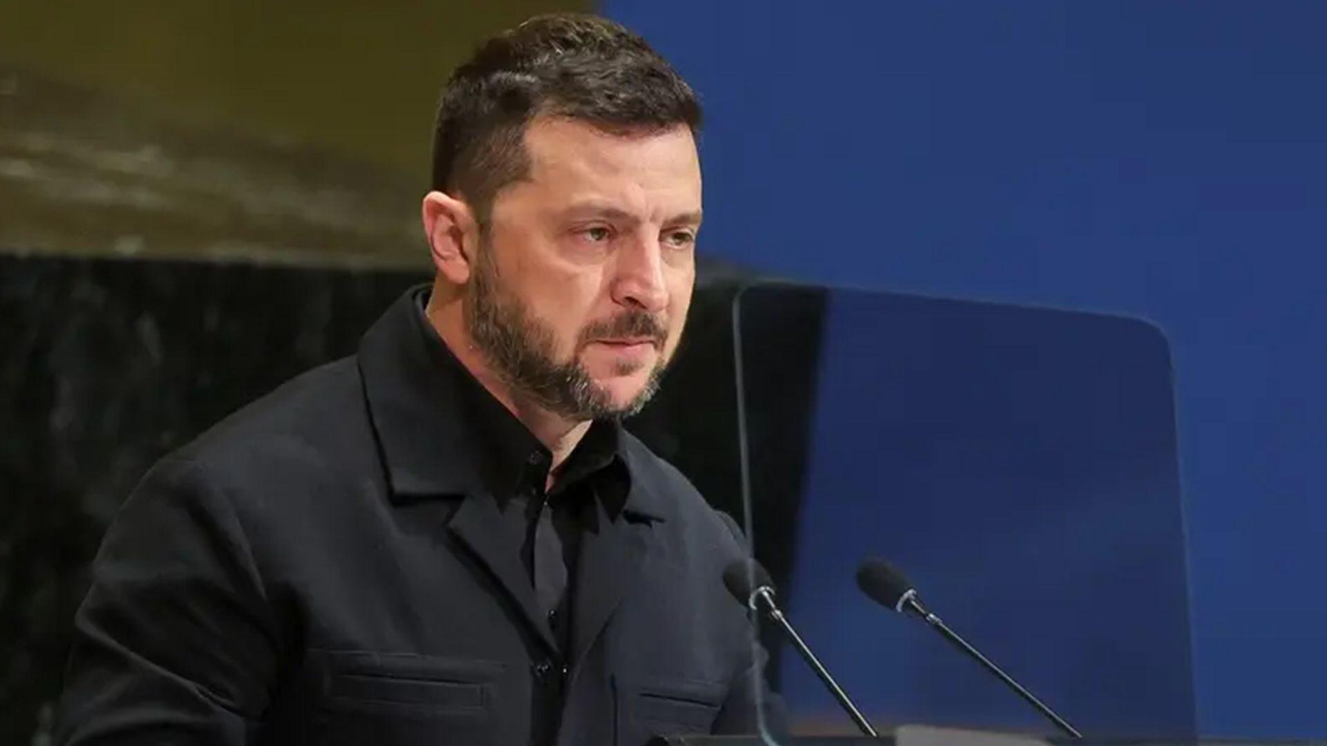 زیلینسکی: بە دووری نازانم ئەمریکا لە دانوستانەکانی ئۆکراین و روسیا بکشێتەوە