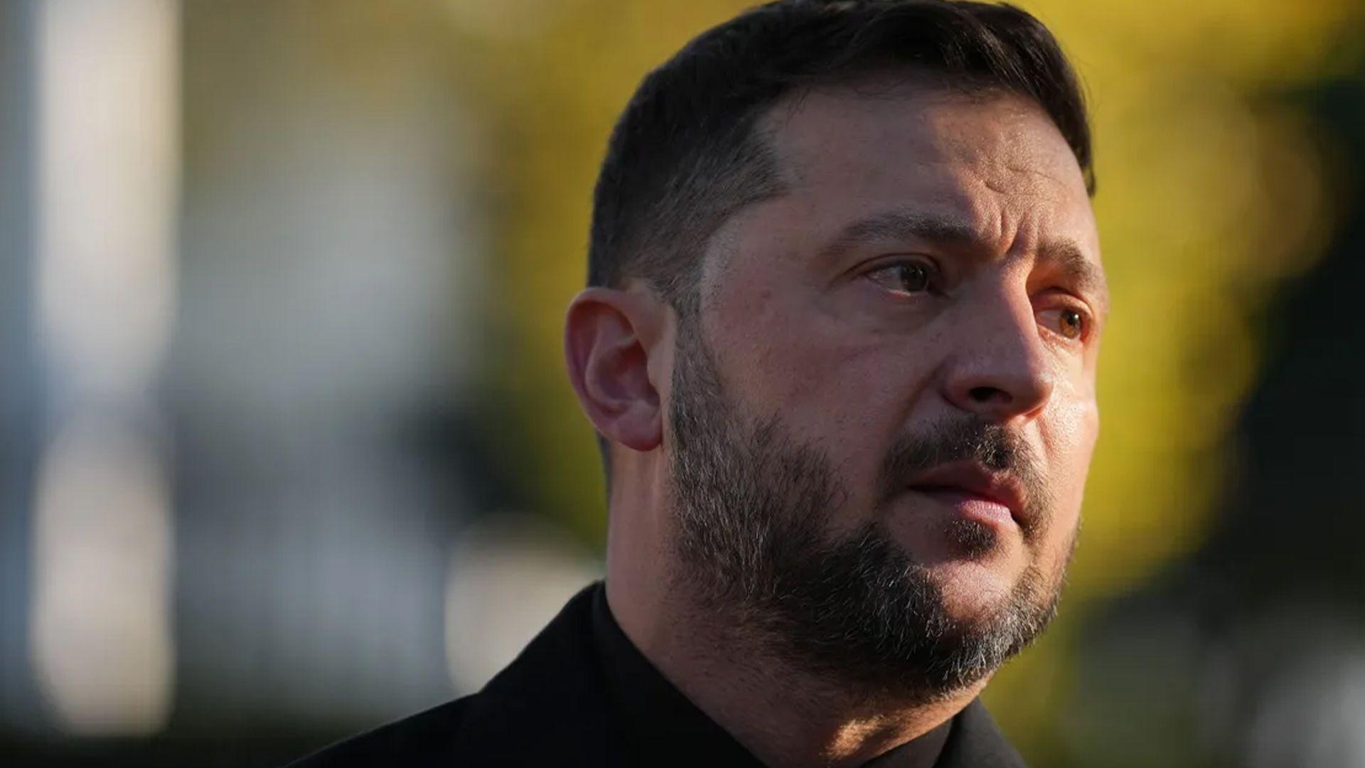 زیلینسکی: بەدوای ئاشتییەکدا دەگەڕێین کە کەرامەتمان بپارێزێت