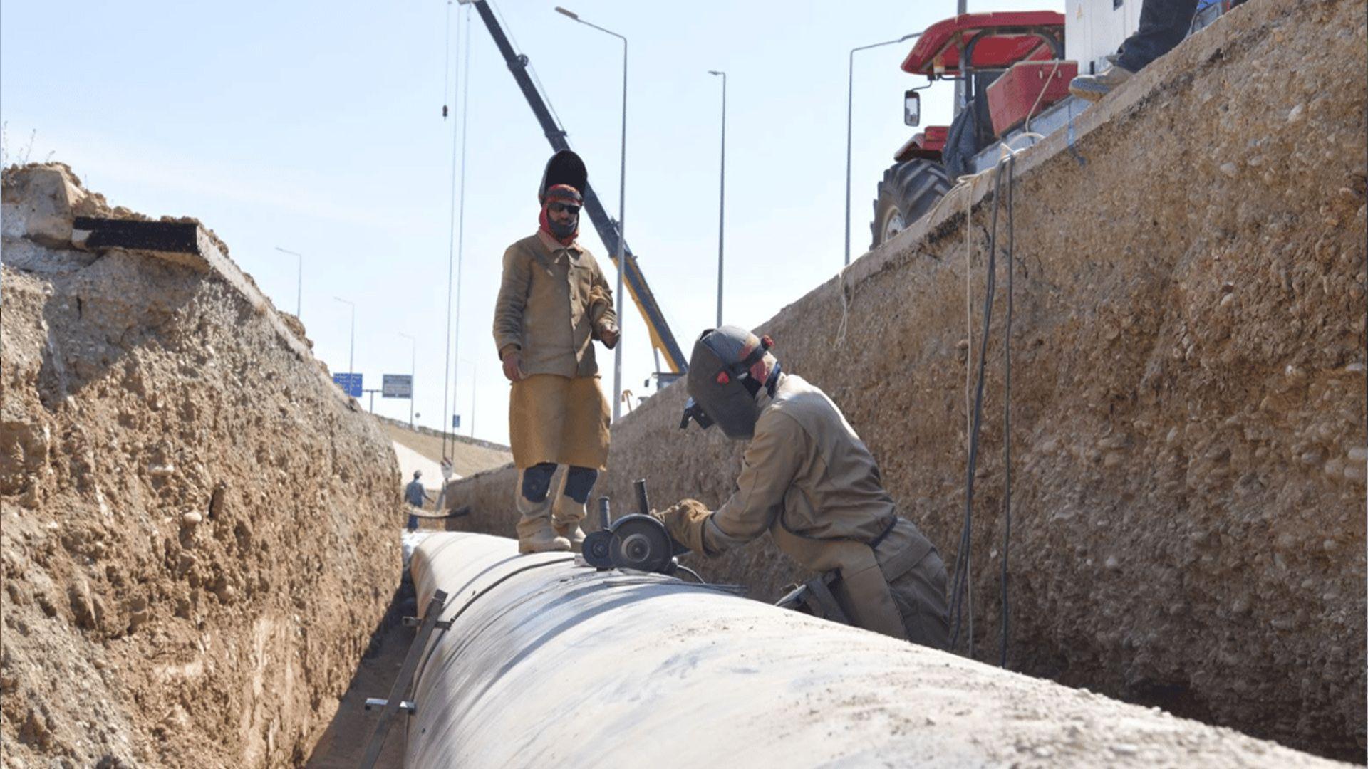 لە پرۆژە نوێیەکەی ئاوی هەولێر چەند کرێکارێک لەکاتی کارکردندا کەوتنە ژێر خۆڵەوە