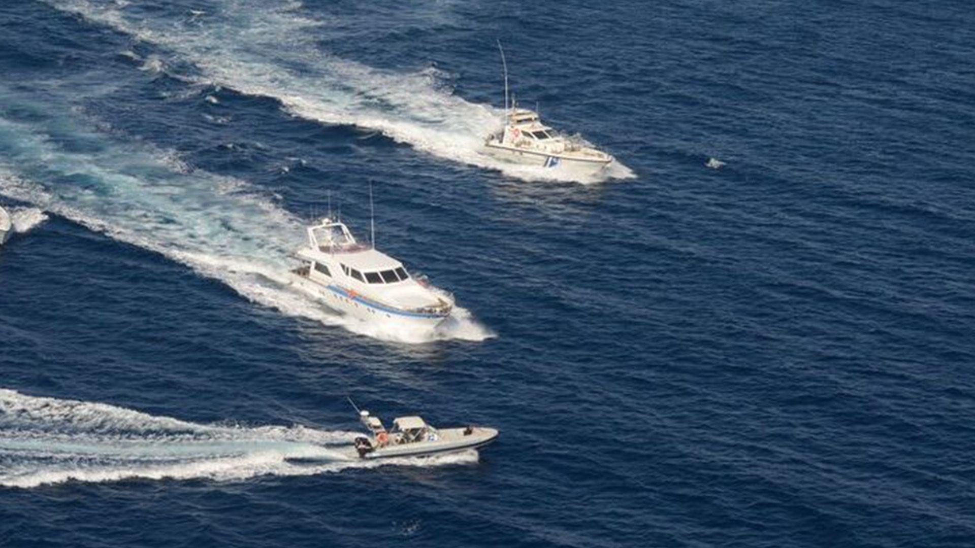 قاچاخچییەک بە تۆمەتی گواستنەوەی کۆچبەران لە بەریتانیاوە بۆ فەرەنسا دەستگیرکرا