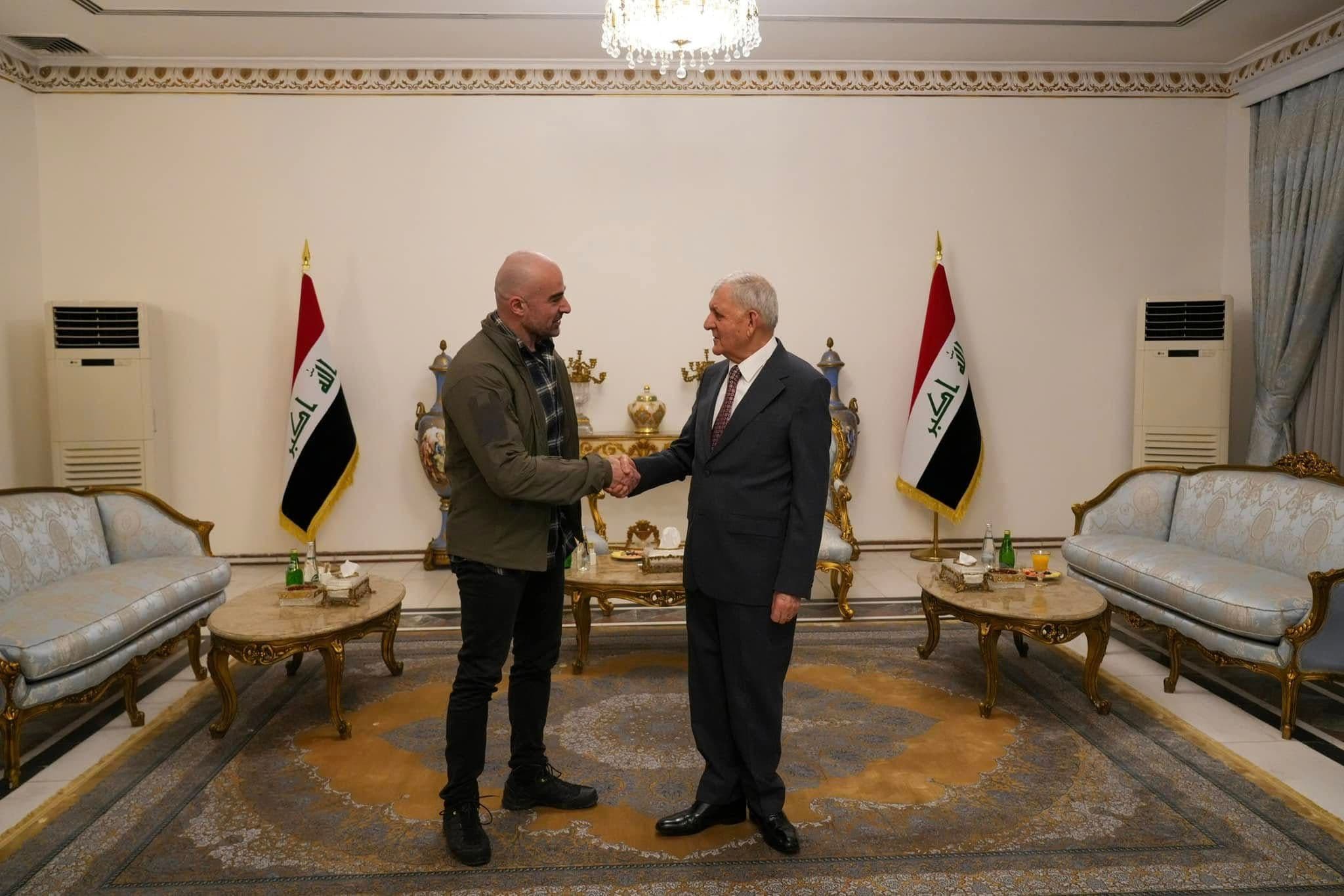 article gallery image