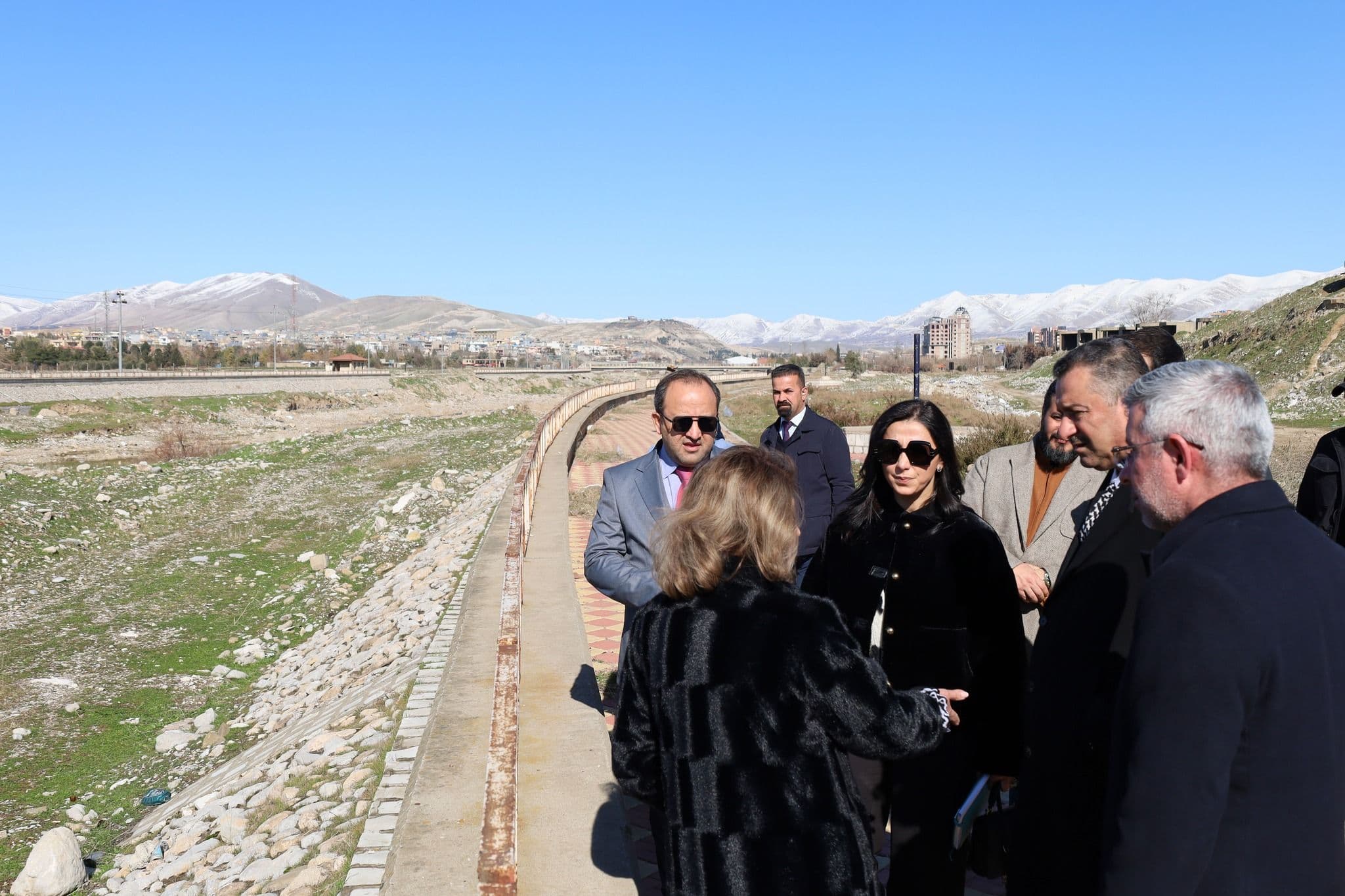 article gallery image