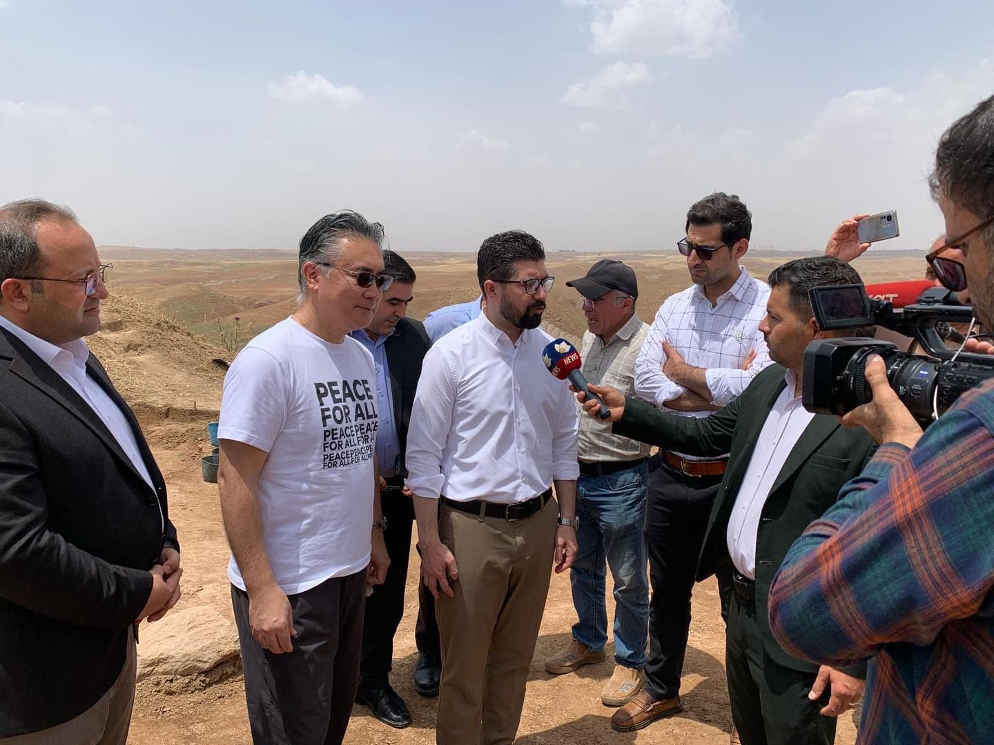 article gallery image