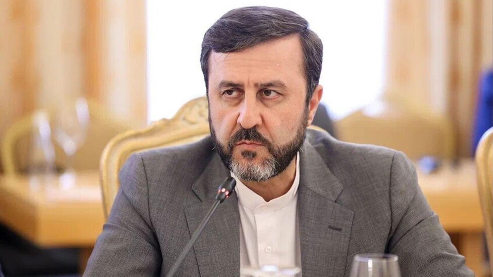 کازم غەریب ئابادی: ئێران و عومان لەسەر تێپەڕبوونی کەشتییەکان لە گەروی هورمز گەیشتنە تێگەیشتن