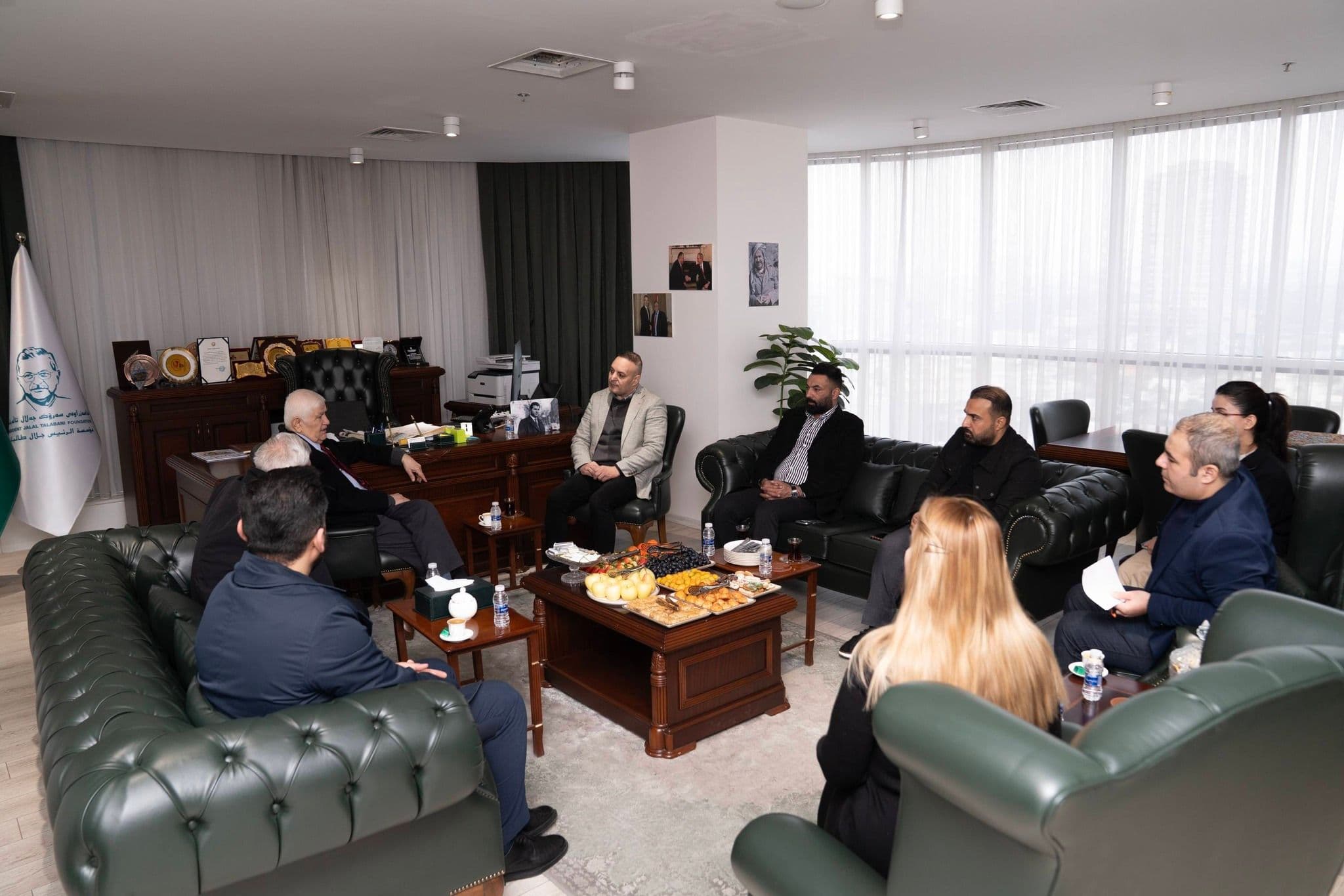 article gallery image