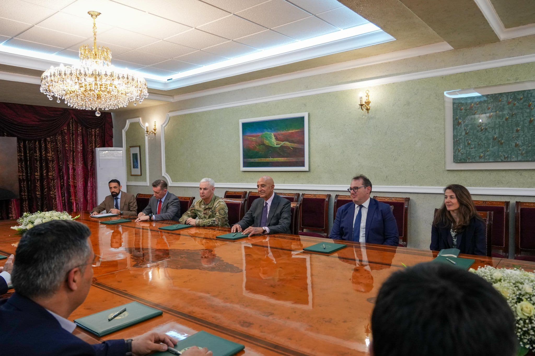 article gallery image