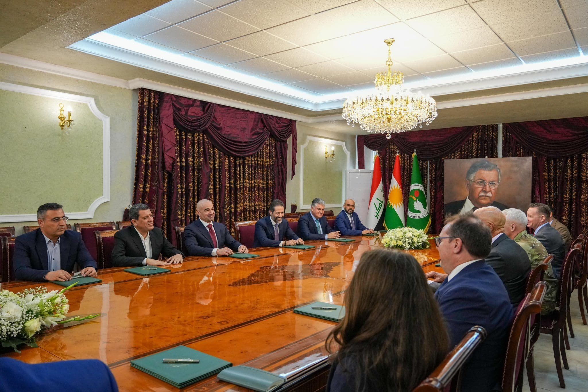 article gallery image