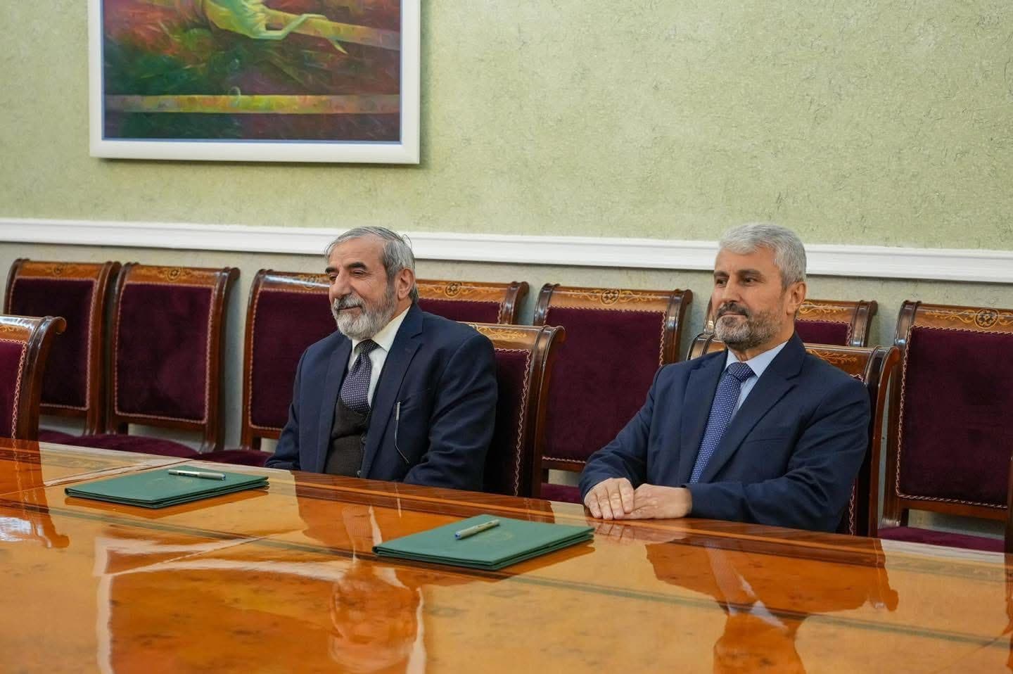 article gallery image