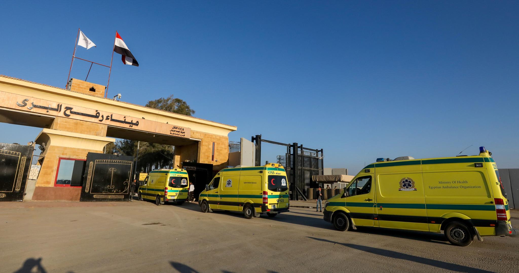 دوای هەشت مانگ لە داخستنی؛ دەروازەی رەفەح کرایەوە