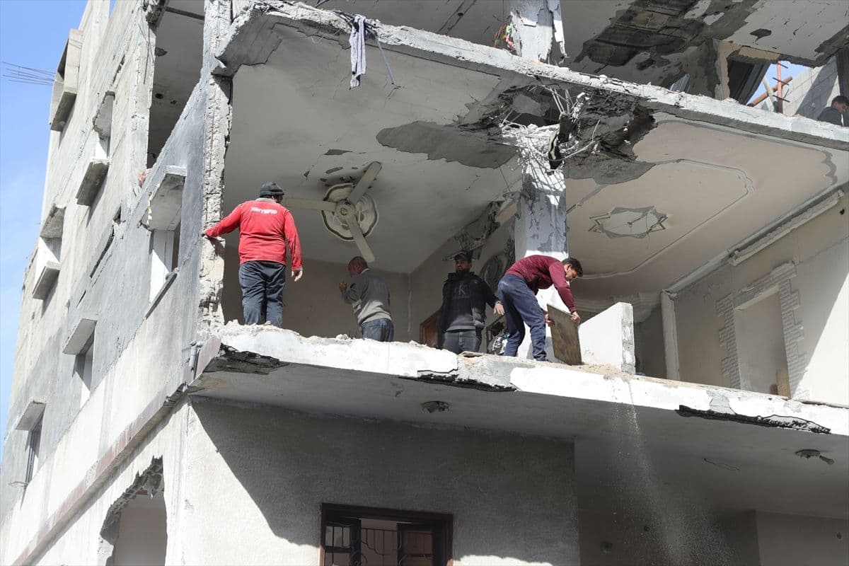 article gallery image