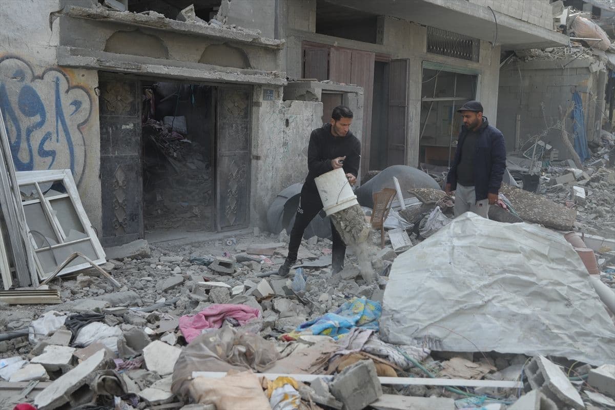 article gallery image