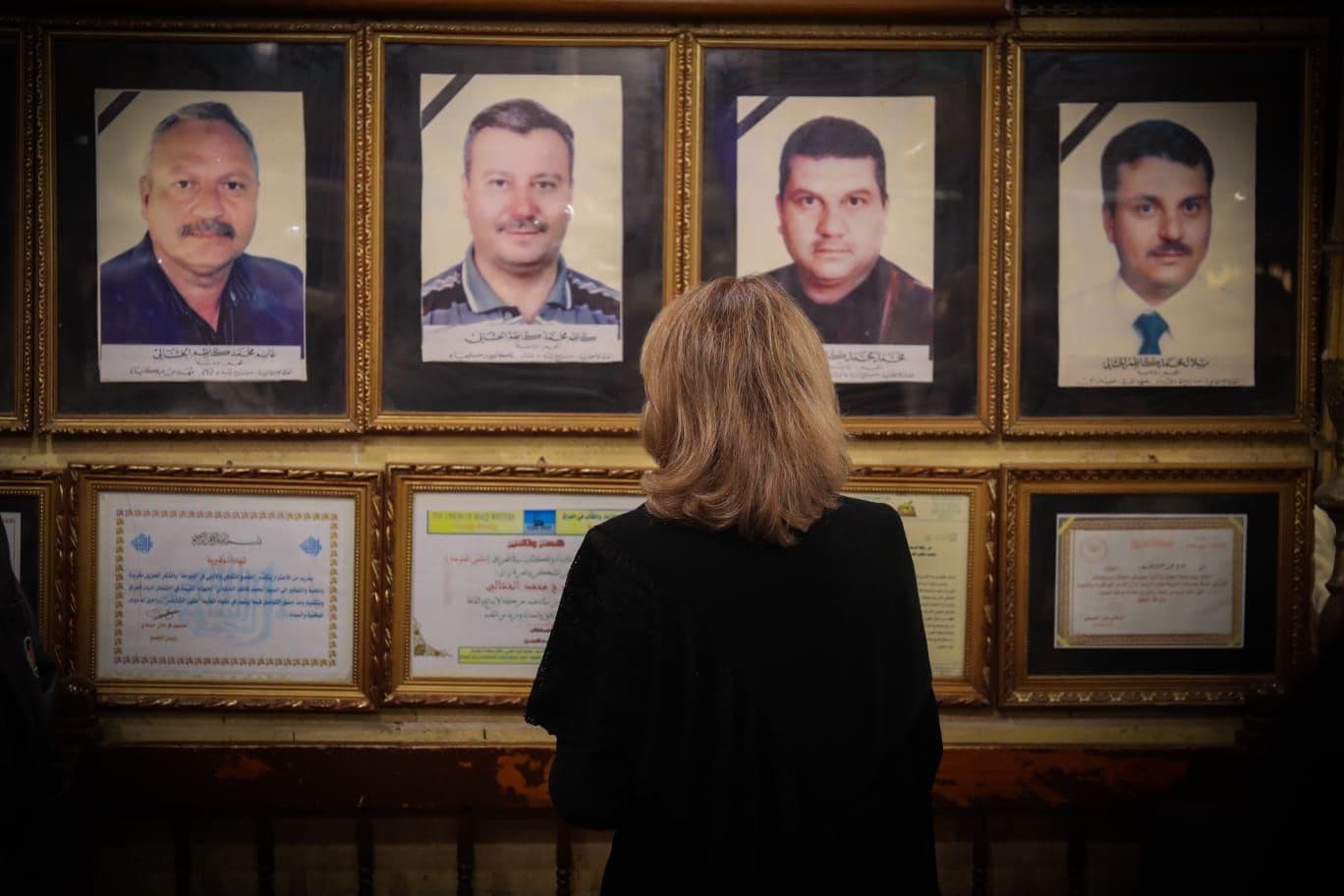 article gallery image