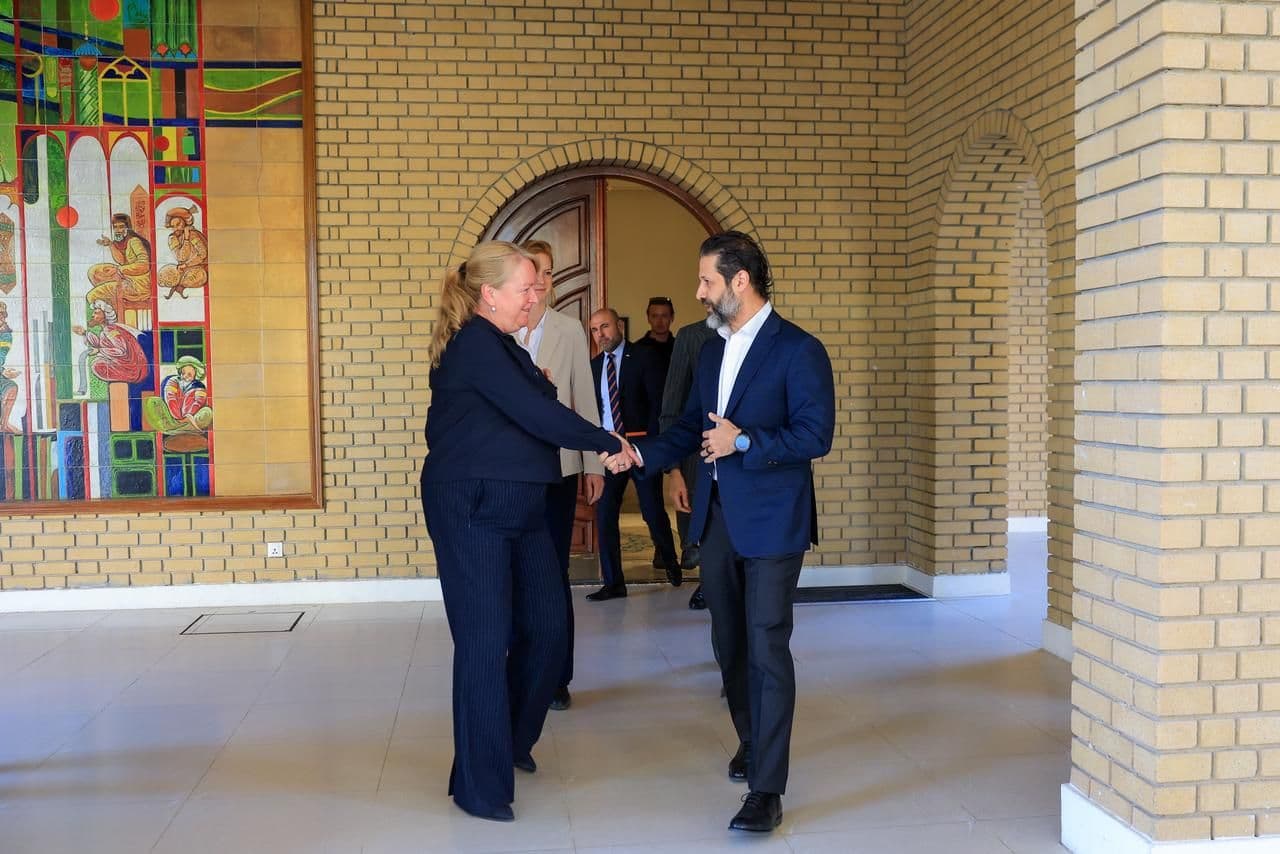 article gallery image