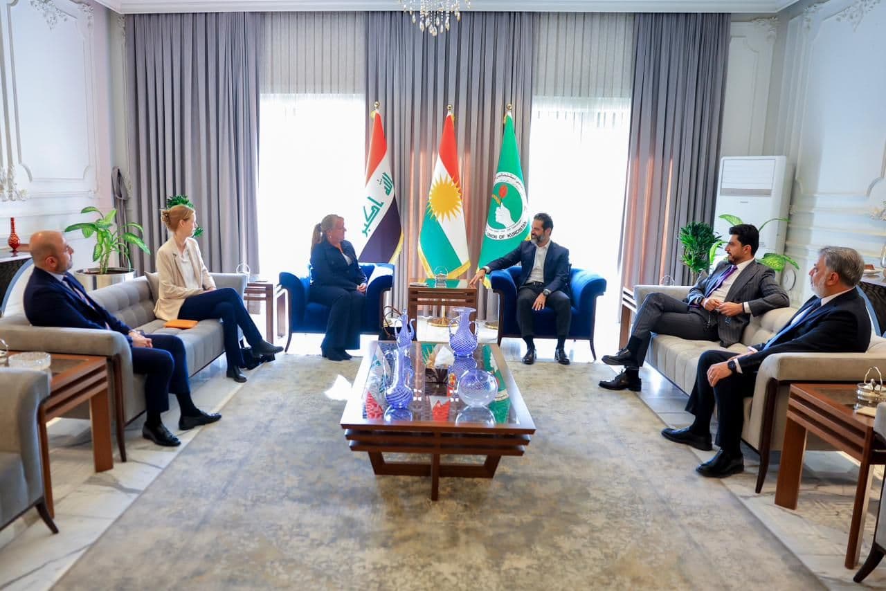 article gallery image