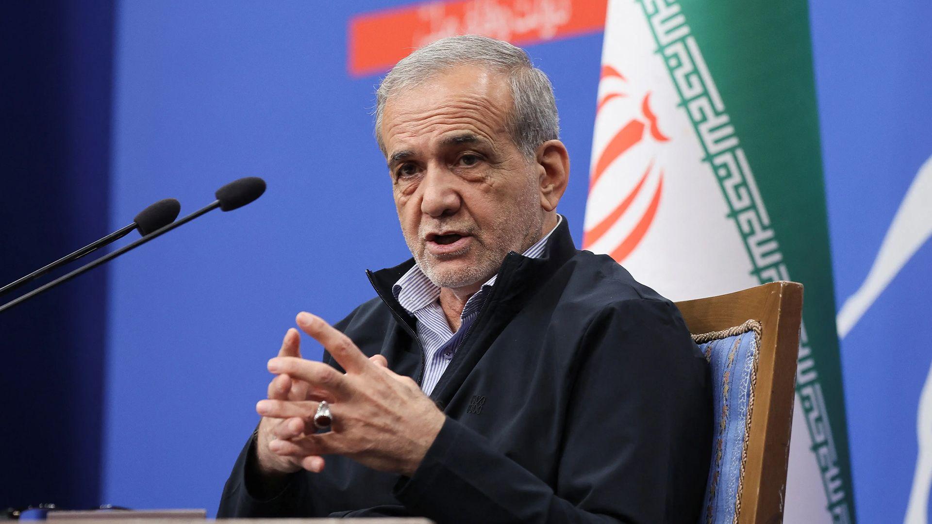 مەسعود پزیشکیان: لە ئێستادا ناتوانین بڕیار لەسەر گفتوگۆی راستەوخۆ لەگەڵ ترەمپ بدەین